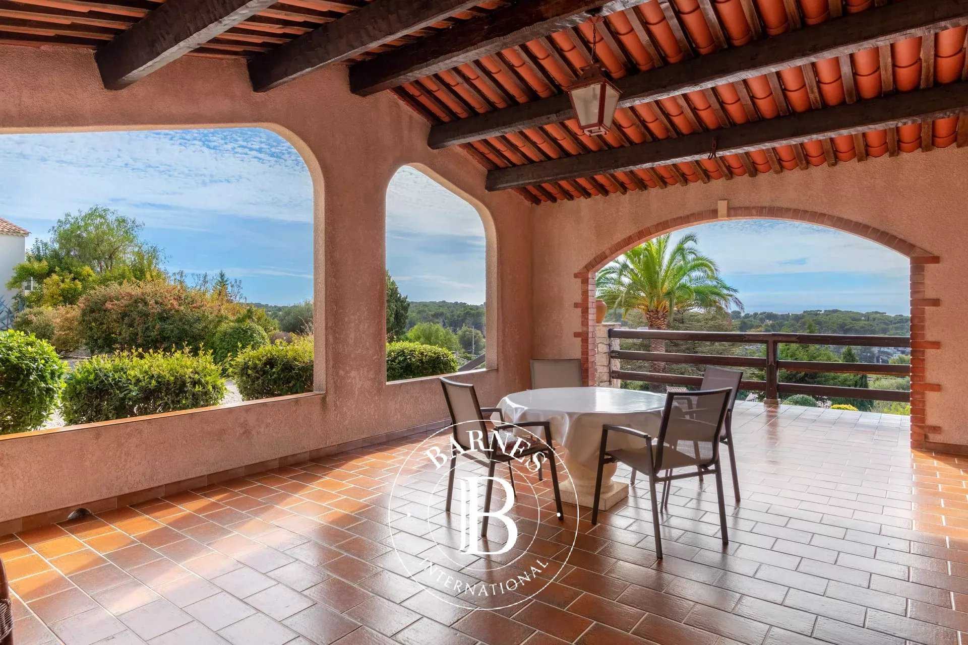 Sanary-sur-Mer  - Villa 4 Bedrooms
