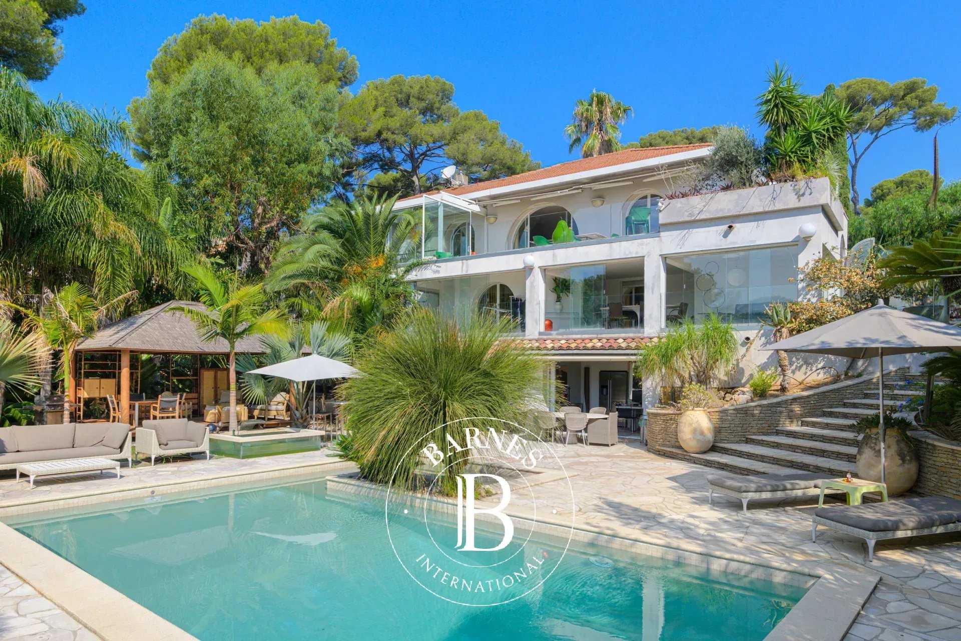 Sanary-sur-Mer  - House 4 Bedrooms