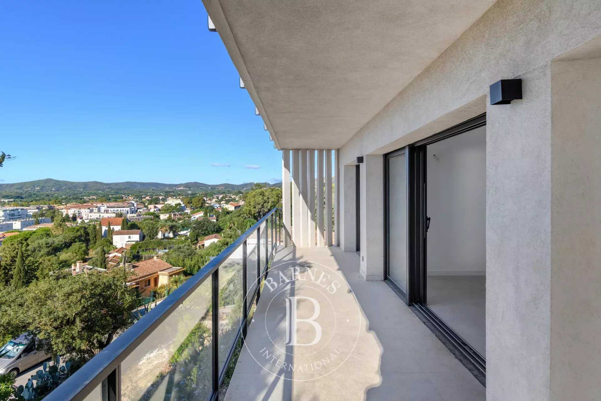 Le Lavandou  - Apartment 3 Bedrooms