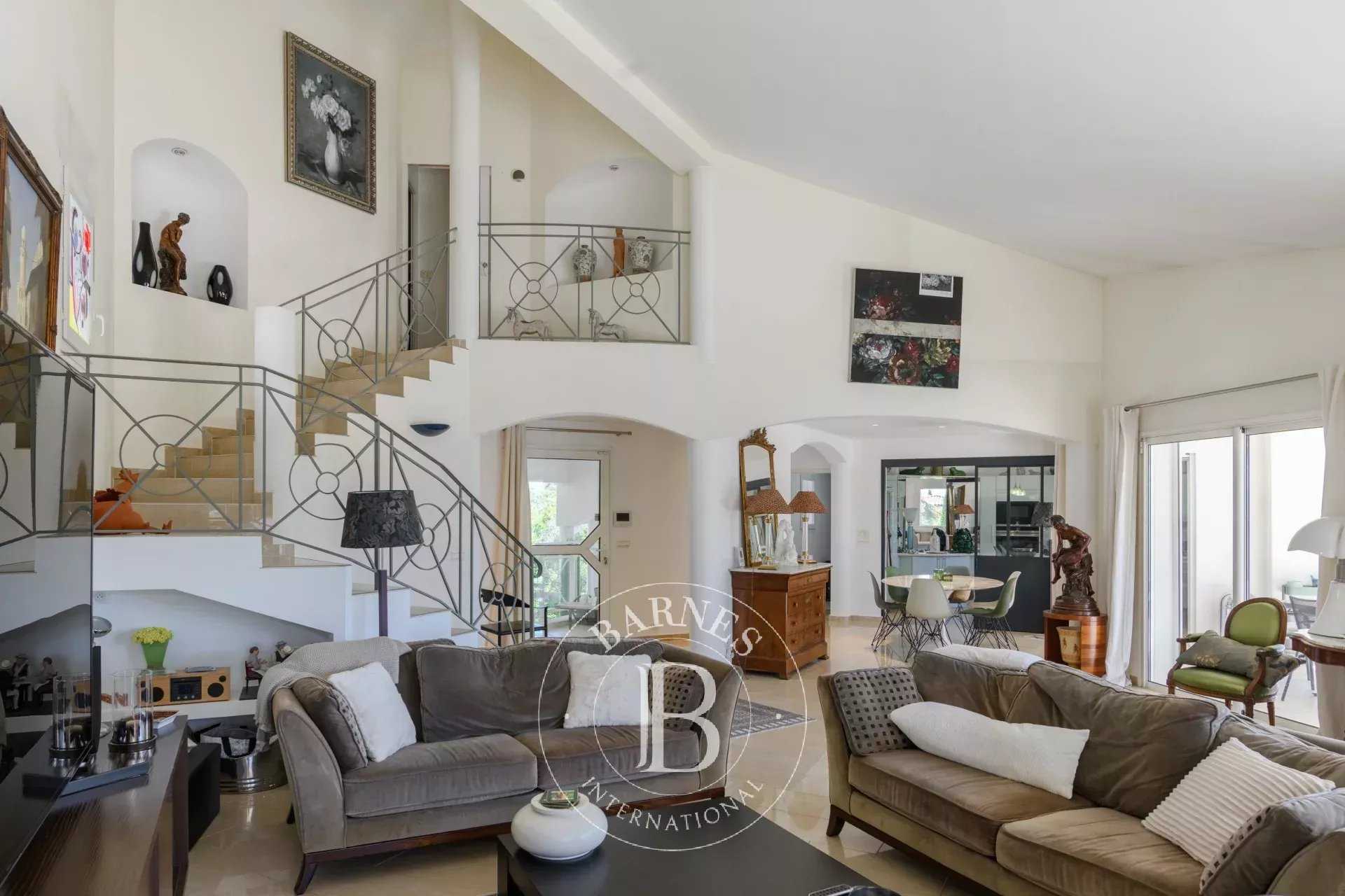 Sanary-sur-Mer  - Villa 6 Pi&egrave;ces