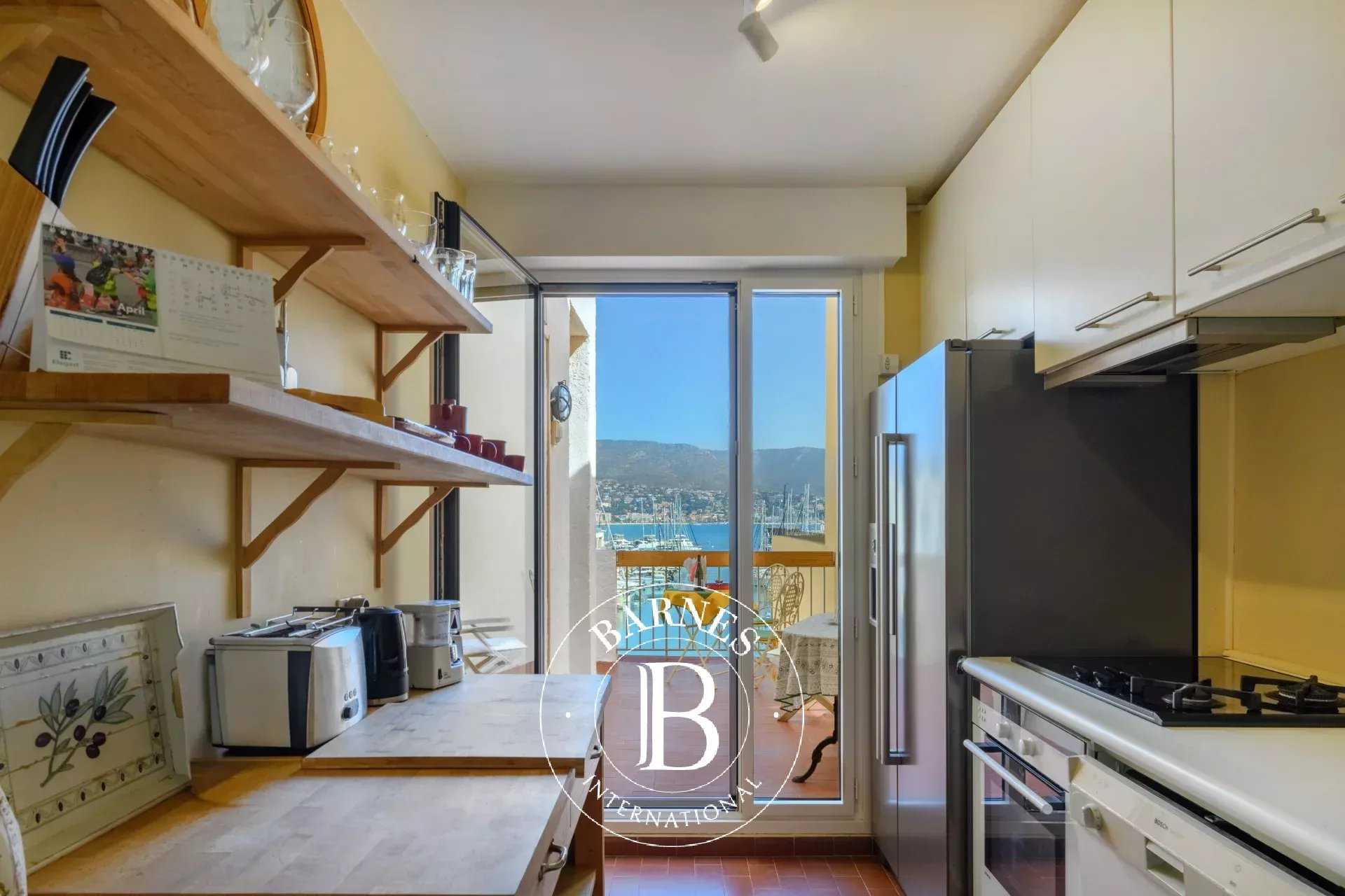Bormes-les-Mimosas  - Appartement 2 Pi&egrave;ces, 1 Chambre