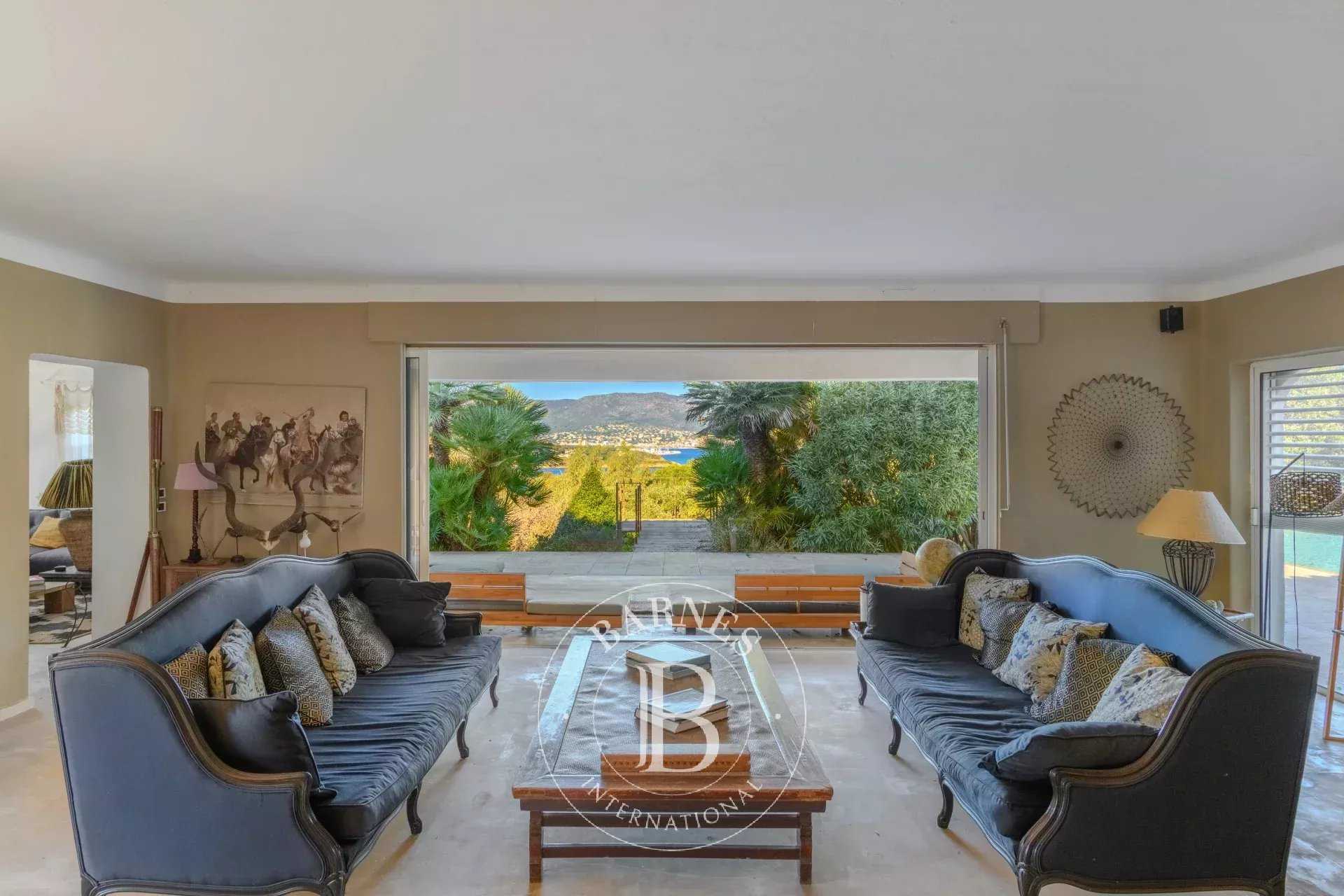 Bormes-les-Mimosas  - Propriété 10 Pi&egrave;ces