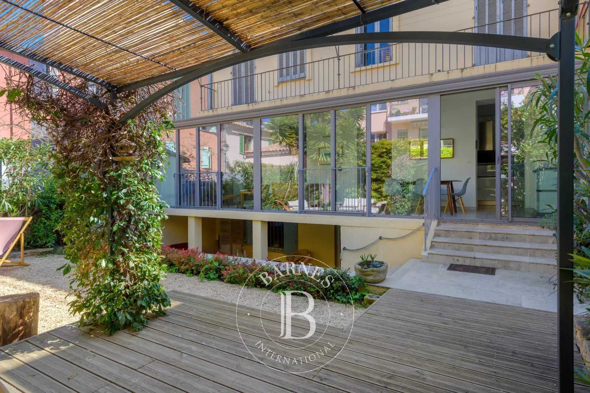 Sanary-sur-Mer  - Appartement 4 Pièces 2 Chambres