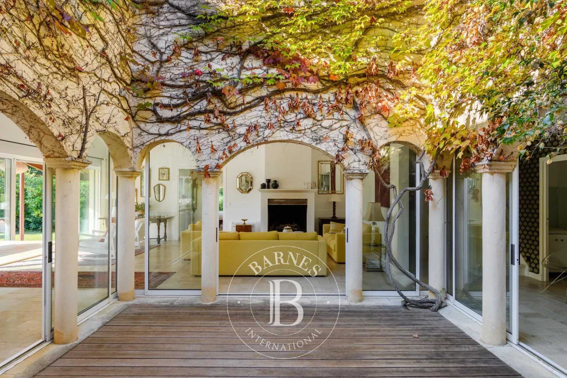 Saint-Cyr-sur-Mer  - House 5 Bedrooms