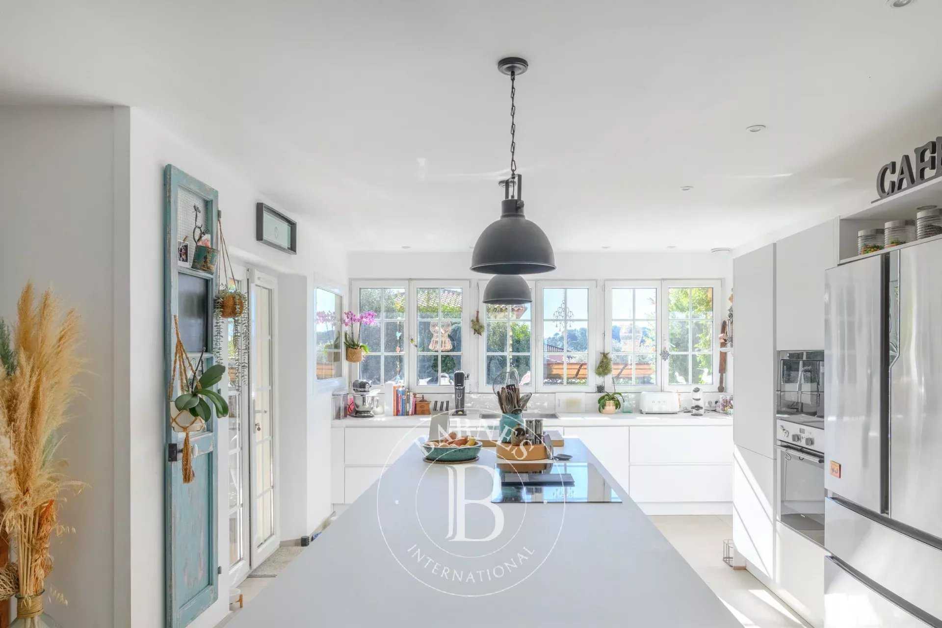 La Garde  - House 5 Bedrooms