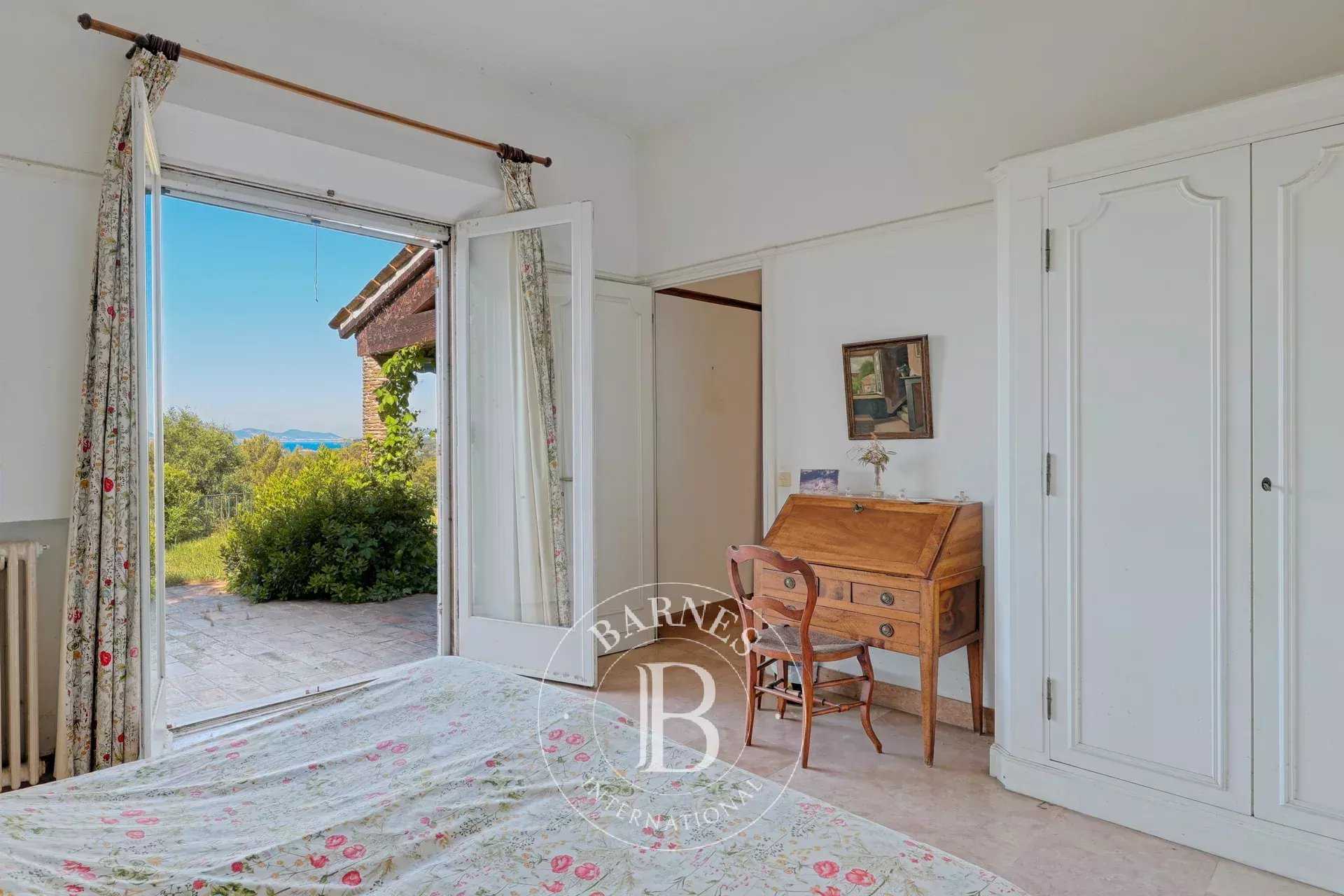 Bormes-les-Mimosas  - Propriété 11 Pièces 7 Chambres