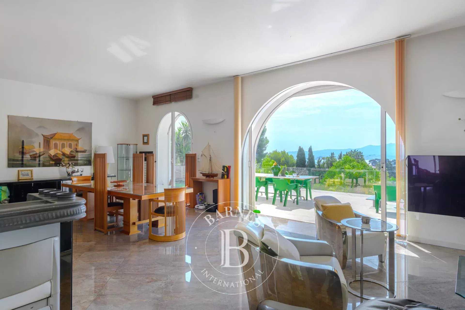 Sanary-sur-Mer  - House 4 Bedrooms