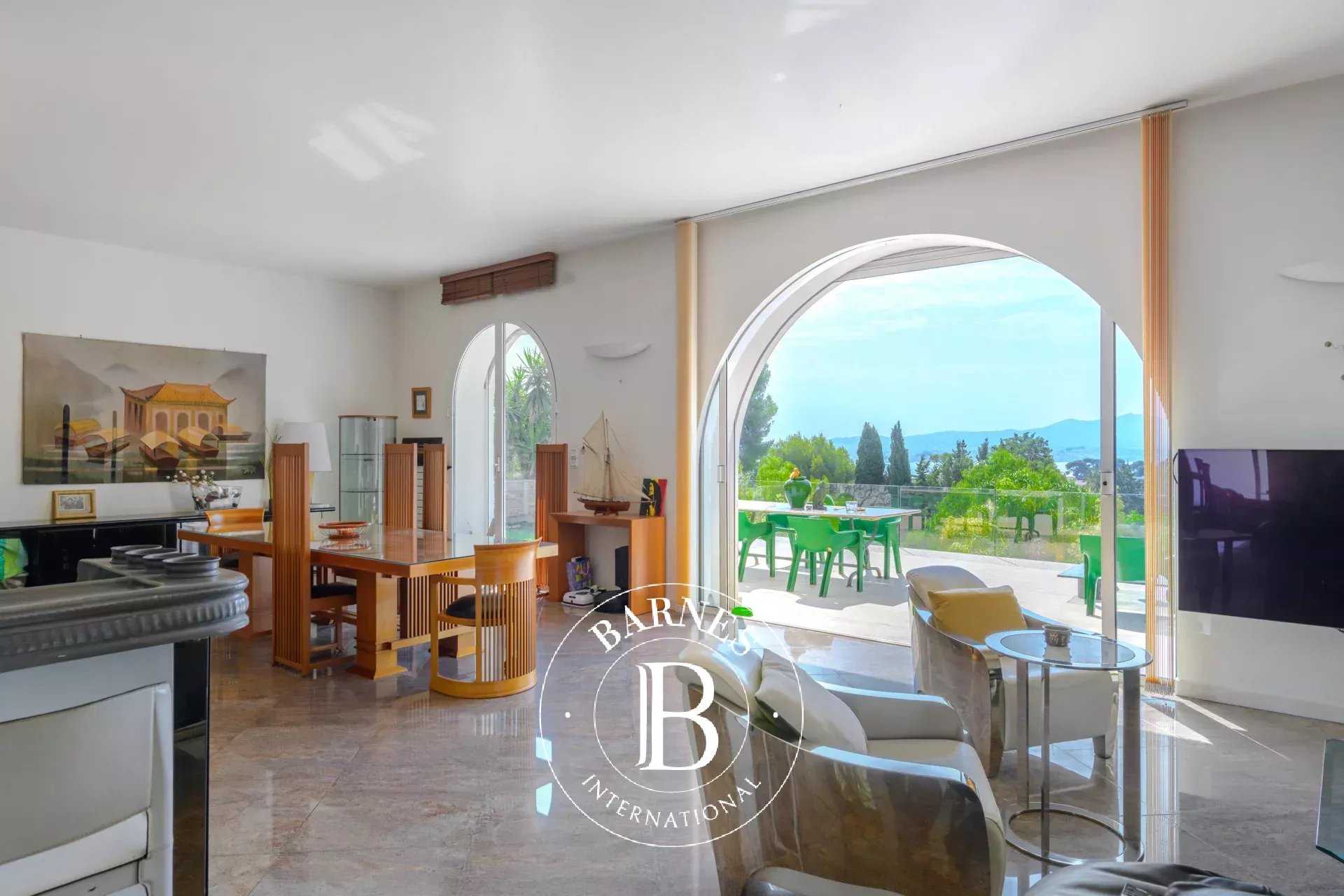 Sanary-sur-Mer  - House 4 Bedrooms