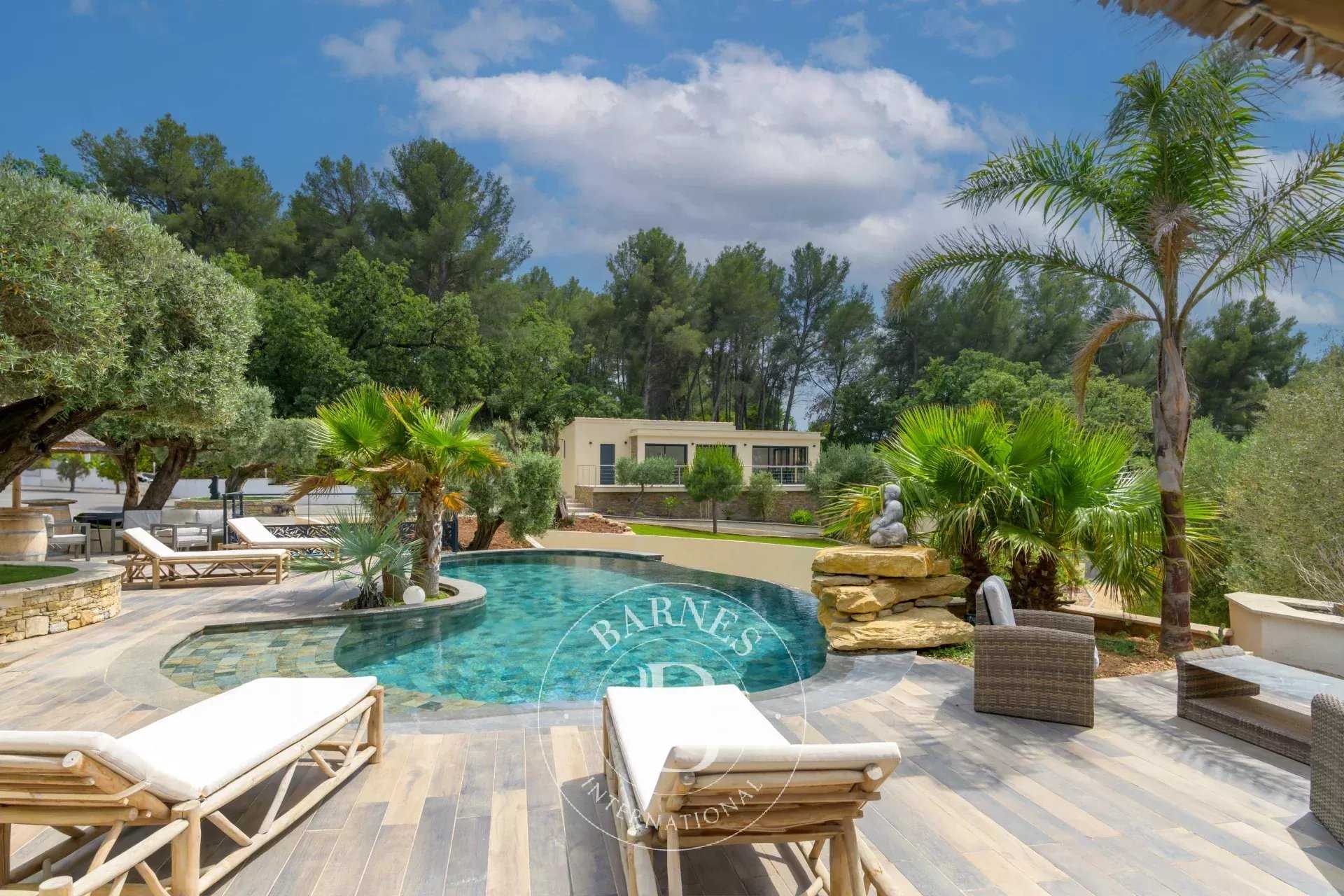 Ollioules  - Villa 6 Bedrooms