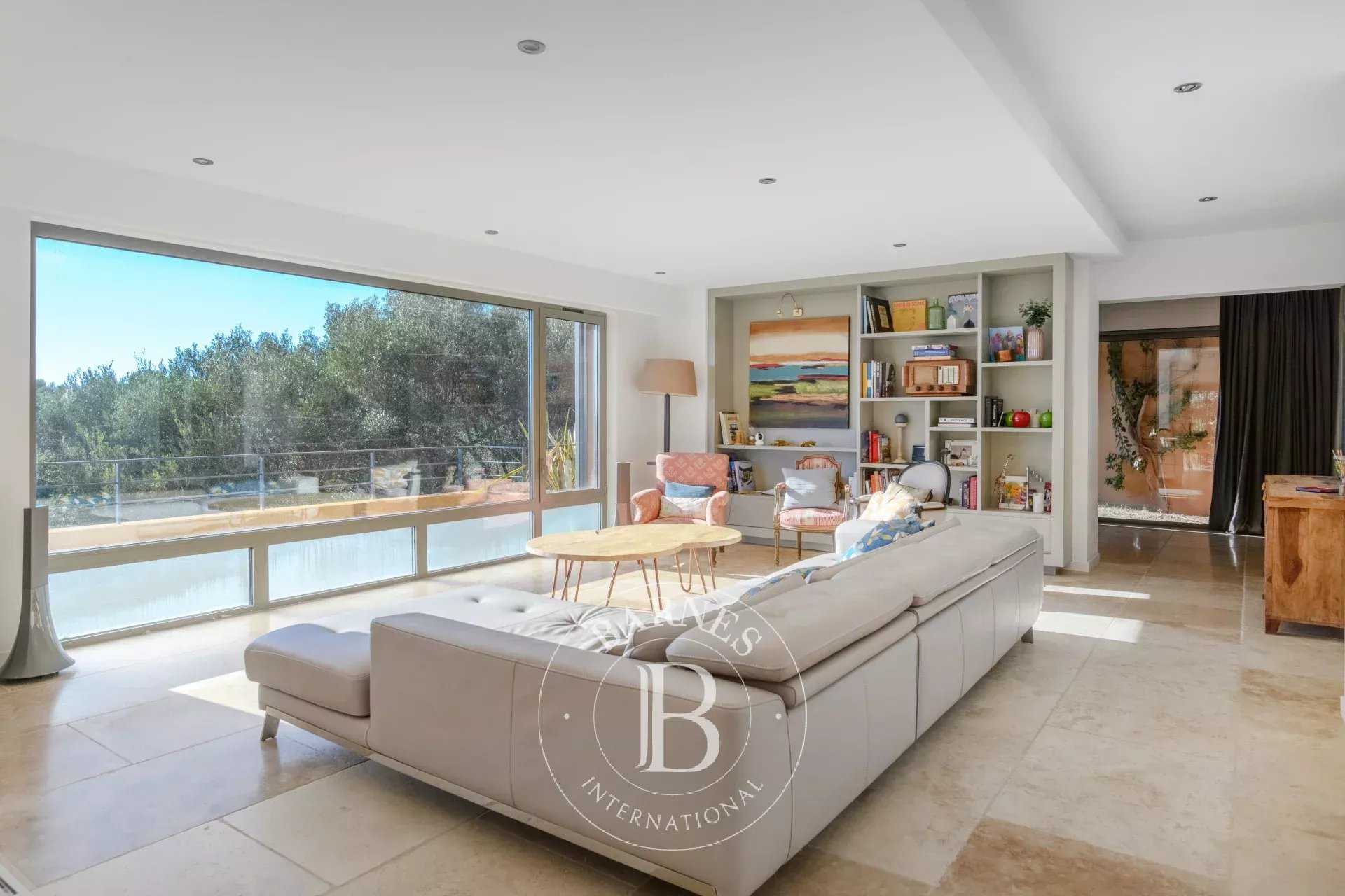 Ollioules  - Villa 4 Bedrooms