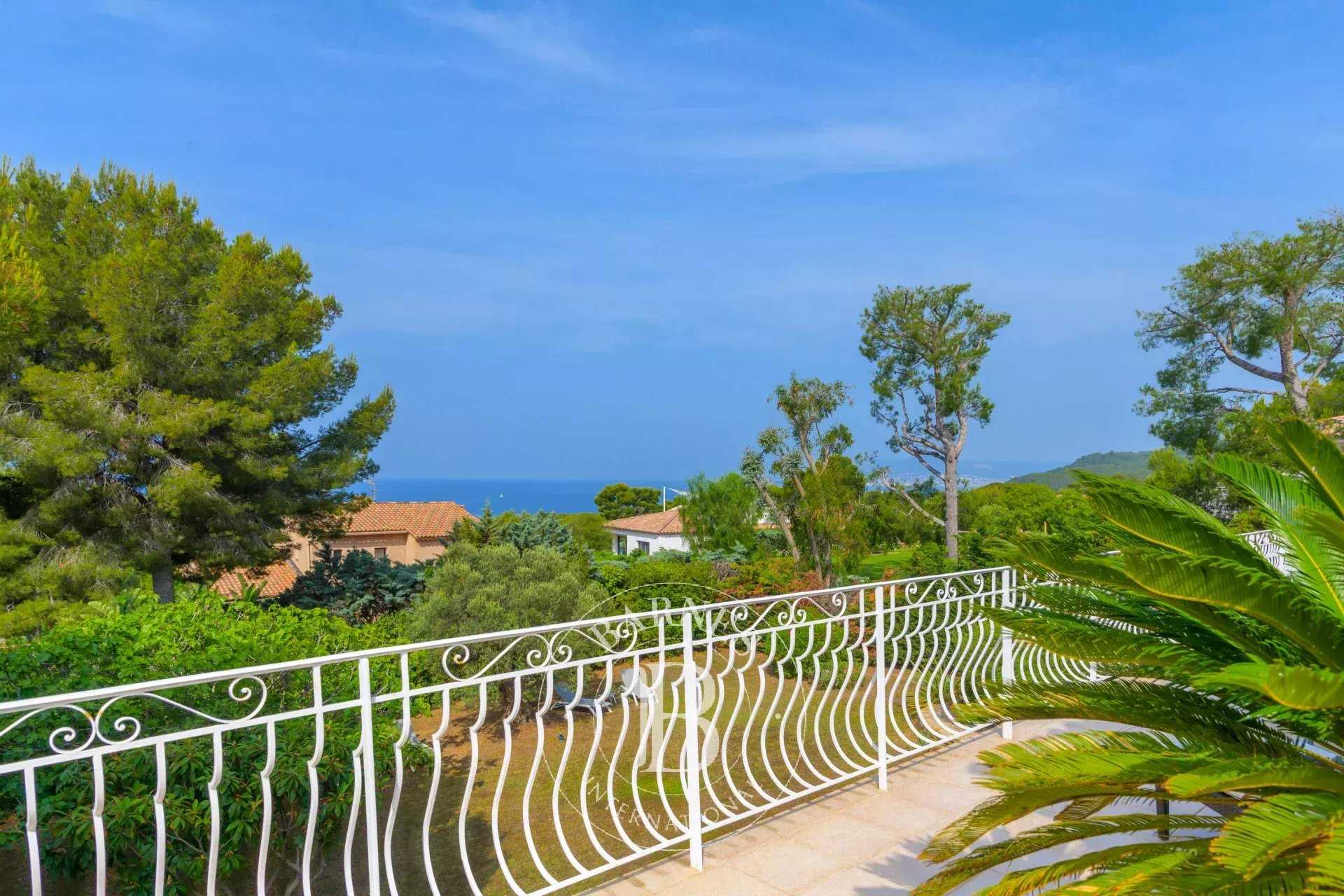 Saint-Cyr-sur-Mer  - Villa 7 Pi&egrave;ces