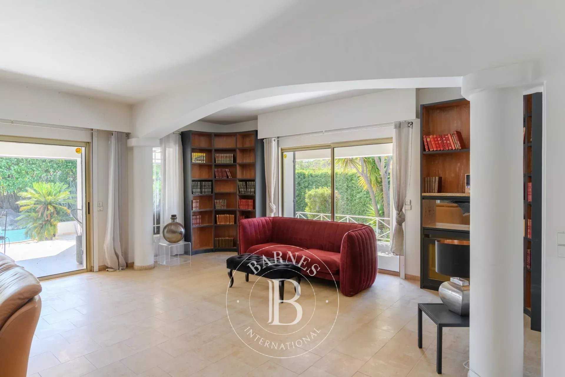 Six-Fours-les-Plages  - Villa 5 Pi&egrave;ces 3 Chambres