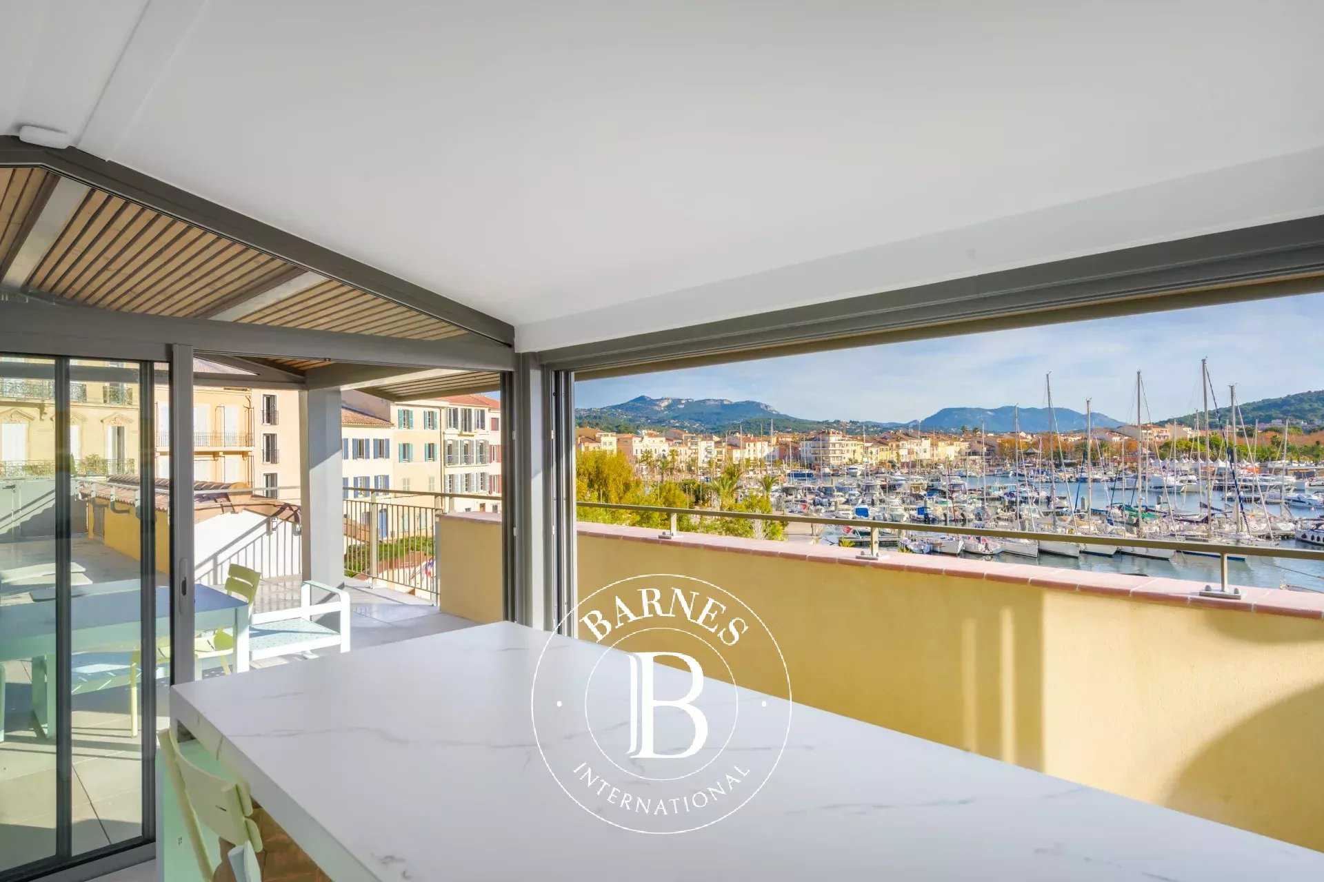Sanary-sur-Mer  - Maison 6 Pi&egrave;ces 4 Chambres