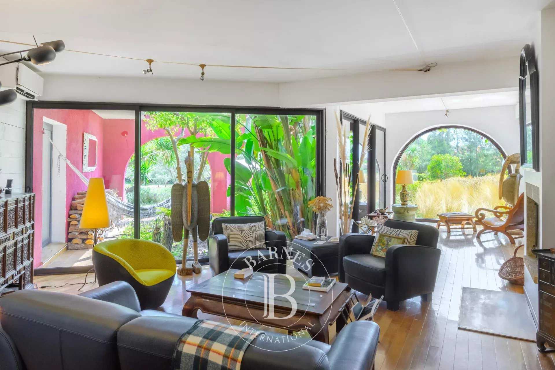 La Londe-les-Maures  - House 11 Bedrooms