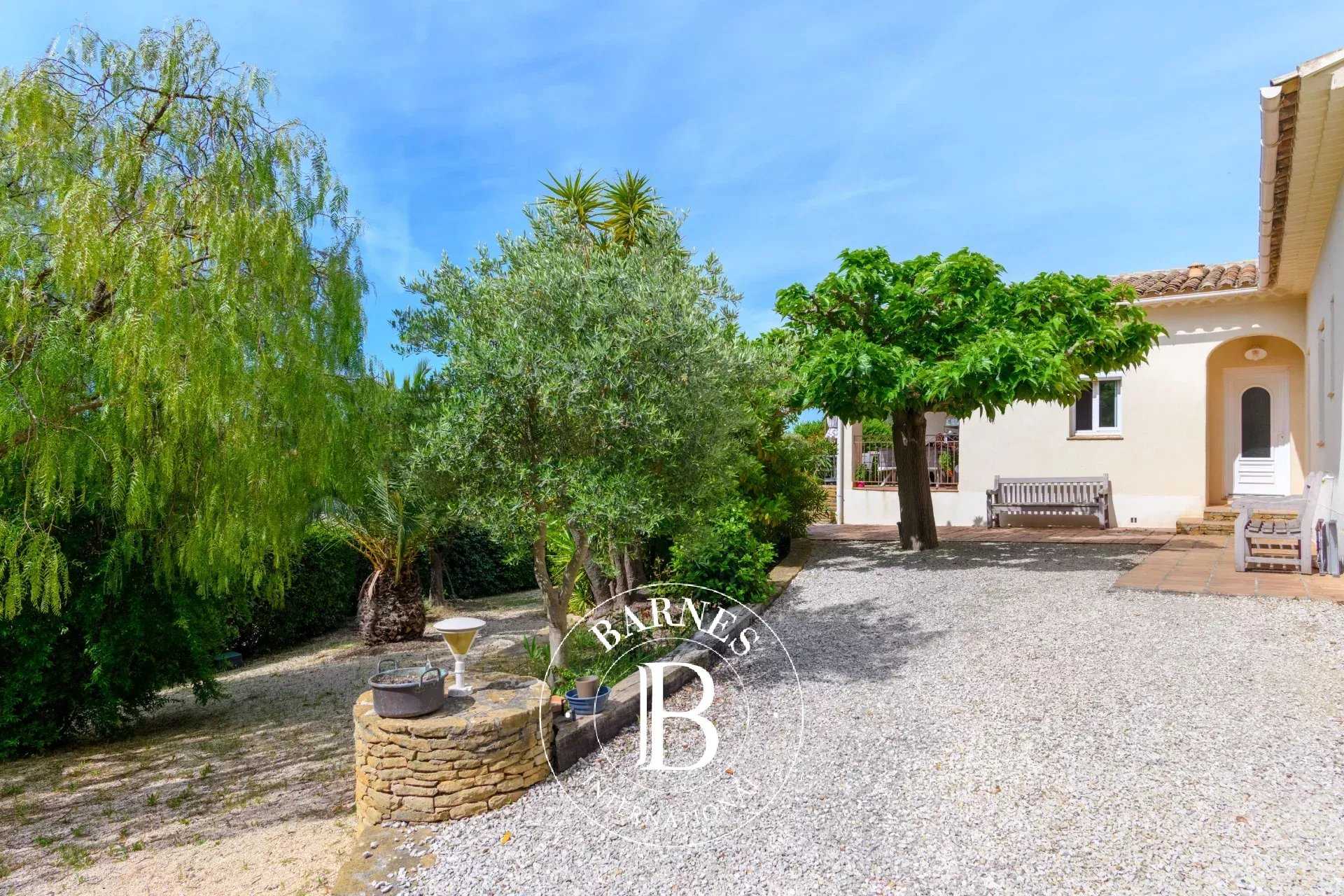Sanary-sur-Mer  - House 5 Bedrooms