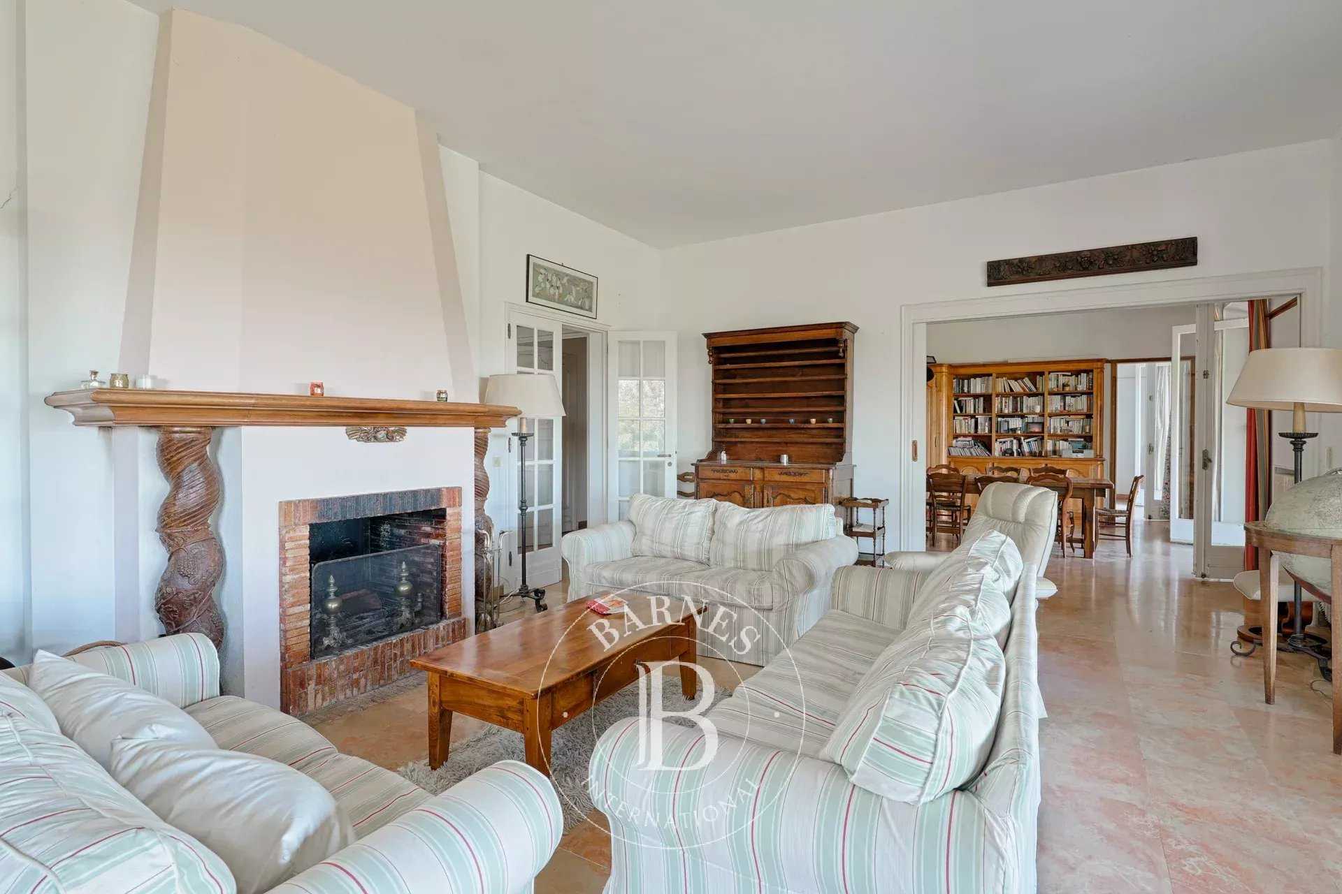 Bormes-les-Mimosas  - Propriété 11 Pièces 7 Chambres