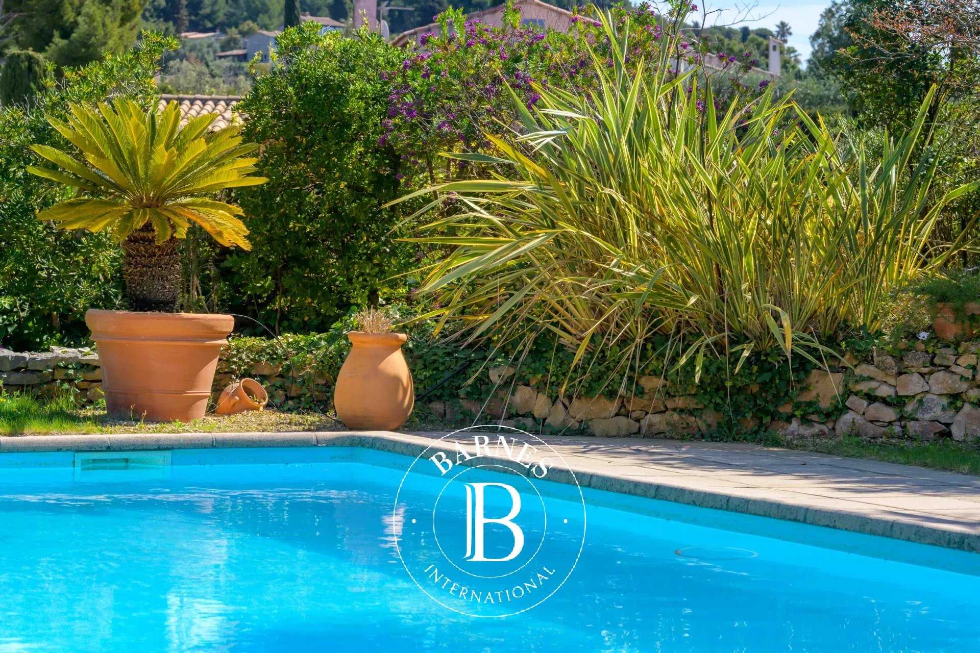 Sanary-sur-Mer  - Villa 3 Bedrooms