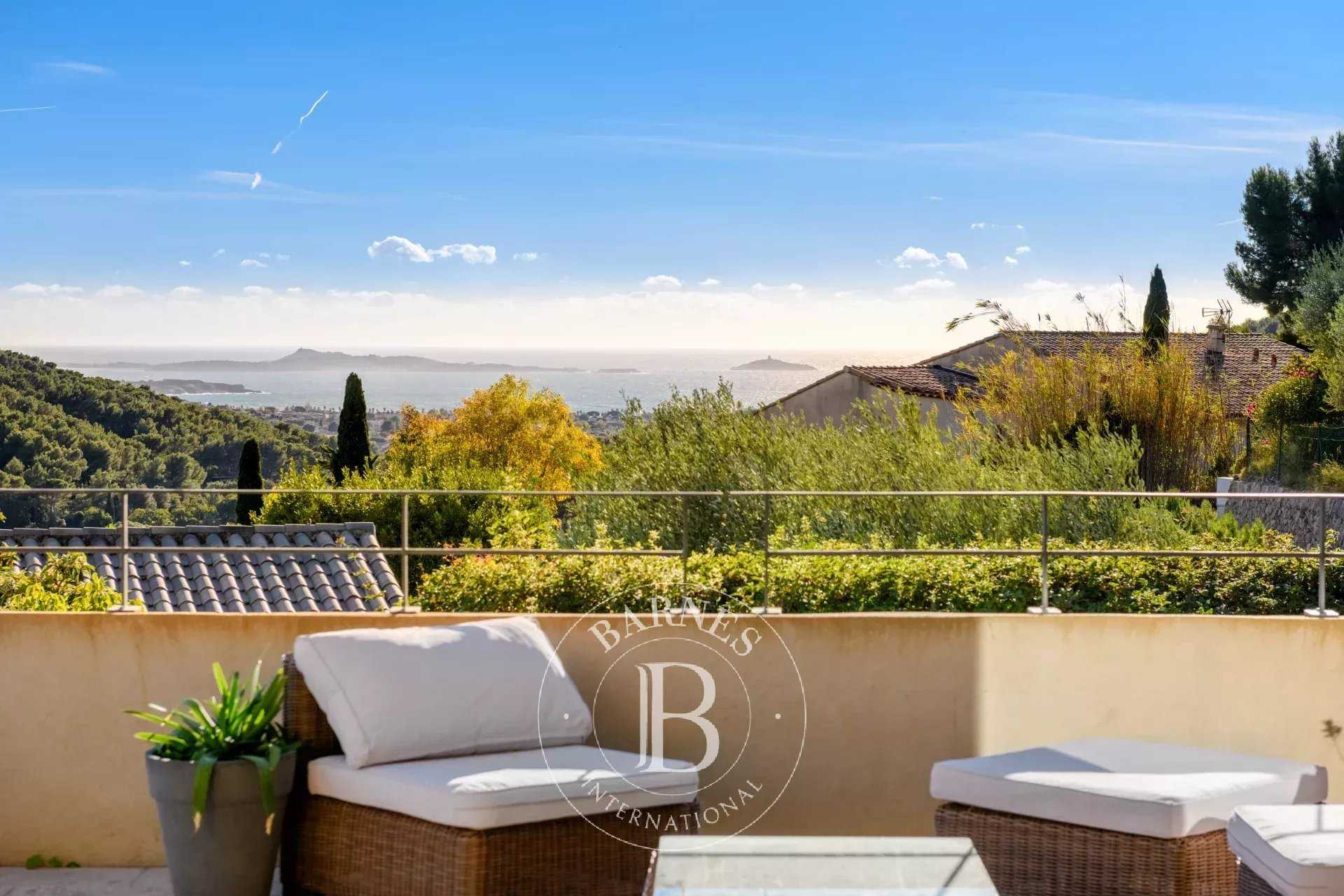 Sanary-sur-Mer  - Villa 3 Bedrooms