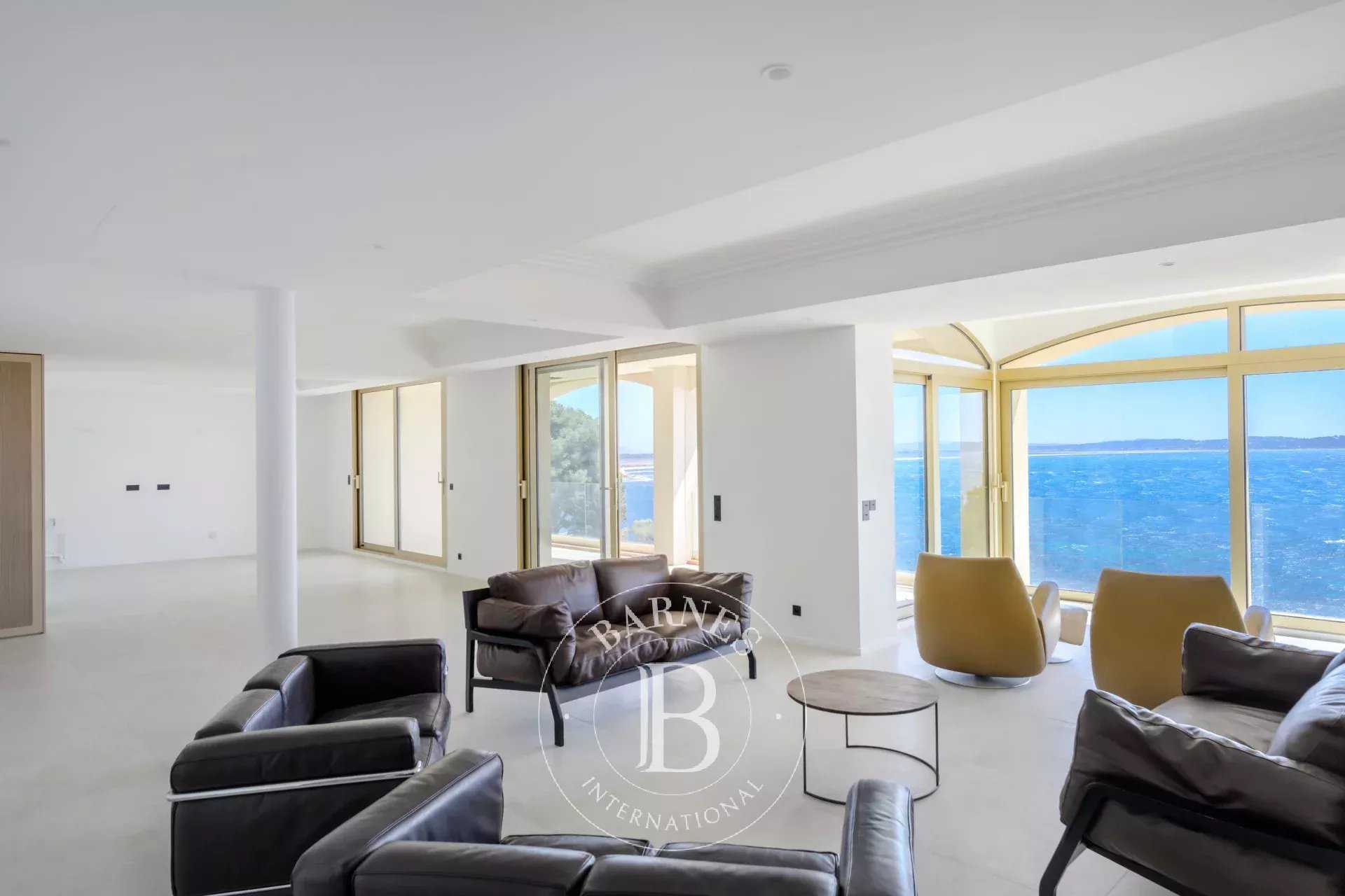 Carqueiranne  - Apartment 3 Bedrooms
