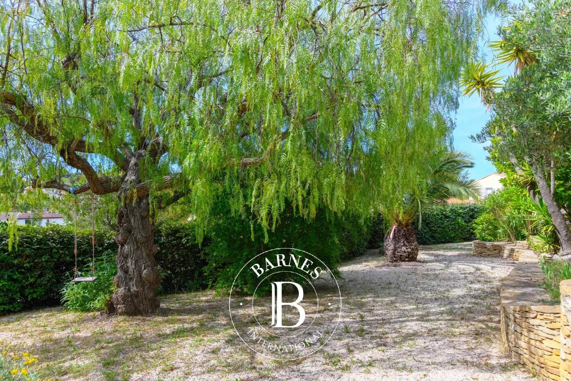 Sanary-sur-Mer  - House 5 Bedrooms
