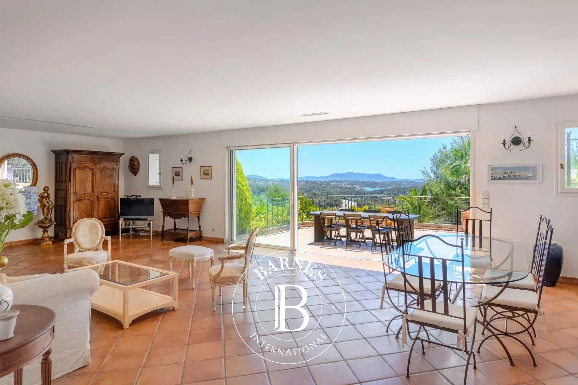 Bandol  - Villa 5 Bedrooms