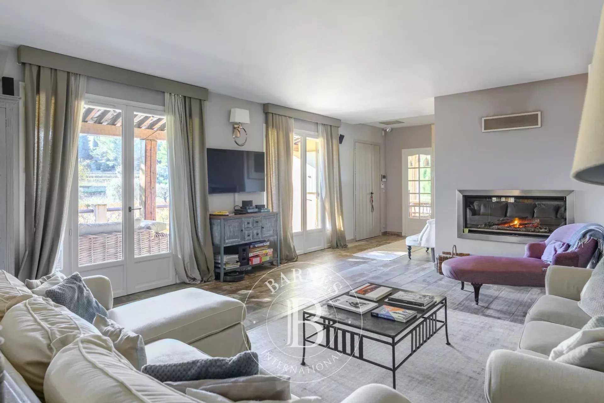 Le Castellet  - Villa 4 Bedrooms