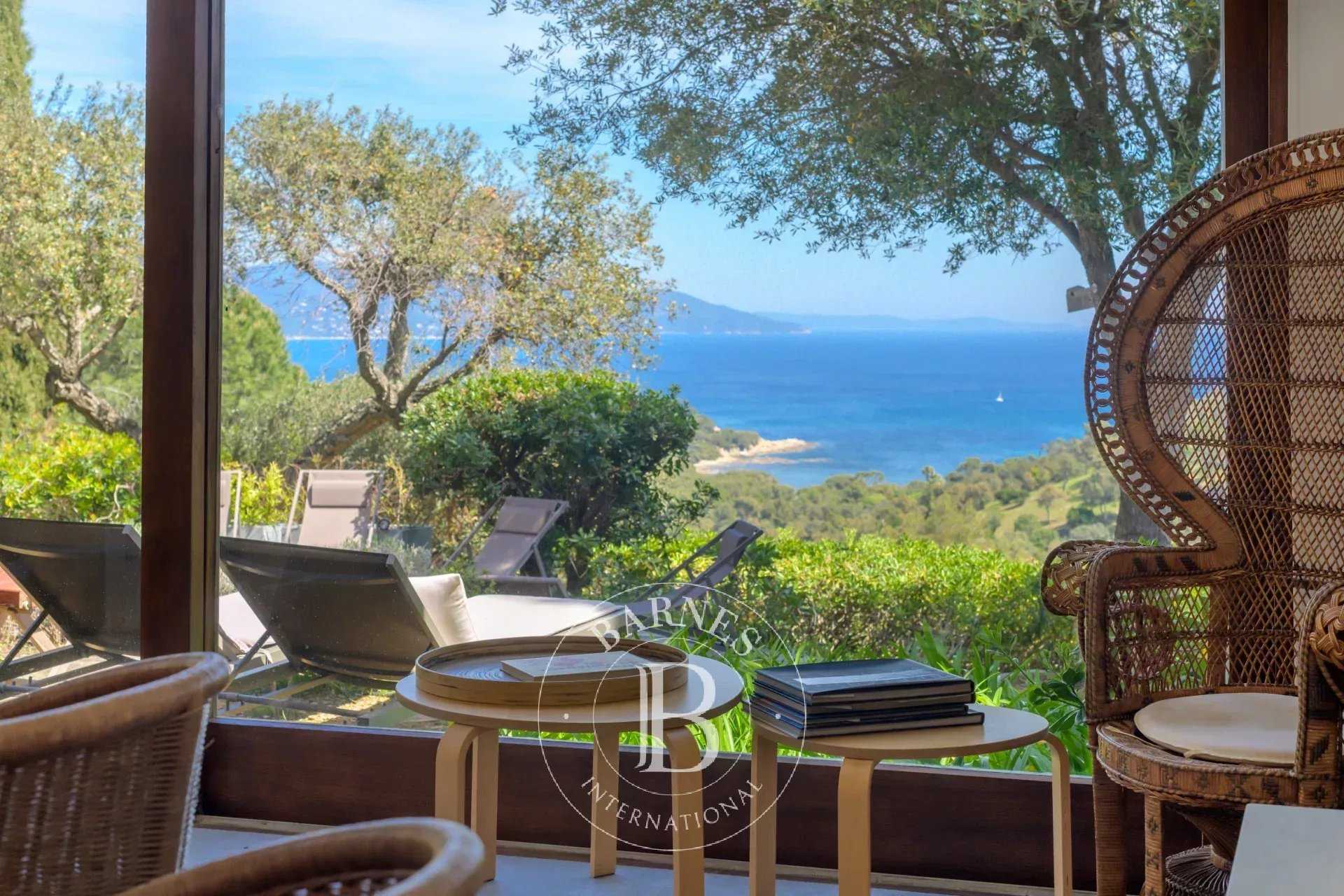 Bormes-les-Mimosas  - Villa 5 Bedrooms