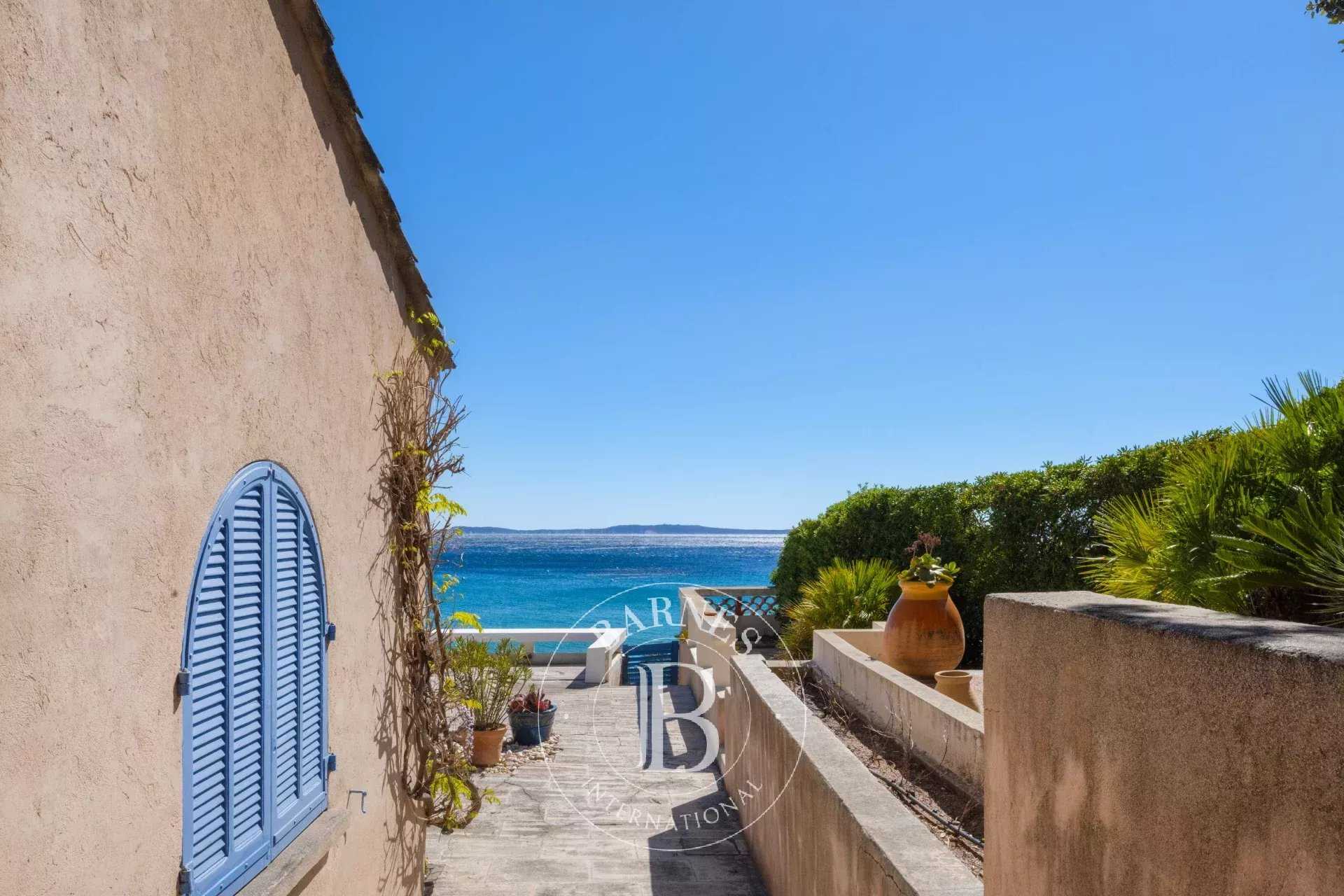 Rayol-Canadel-sur-Mer  - Propriété 9 Pièces 5 Chambres