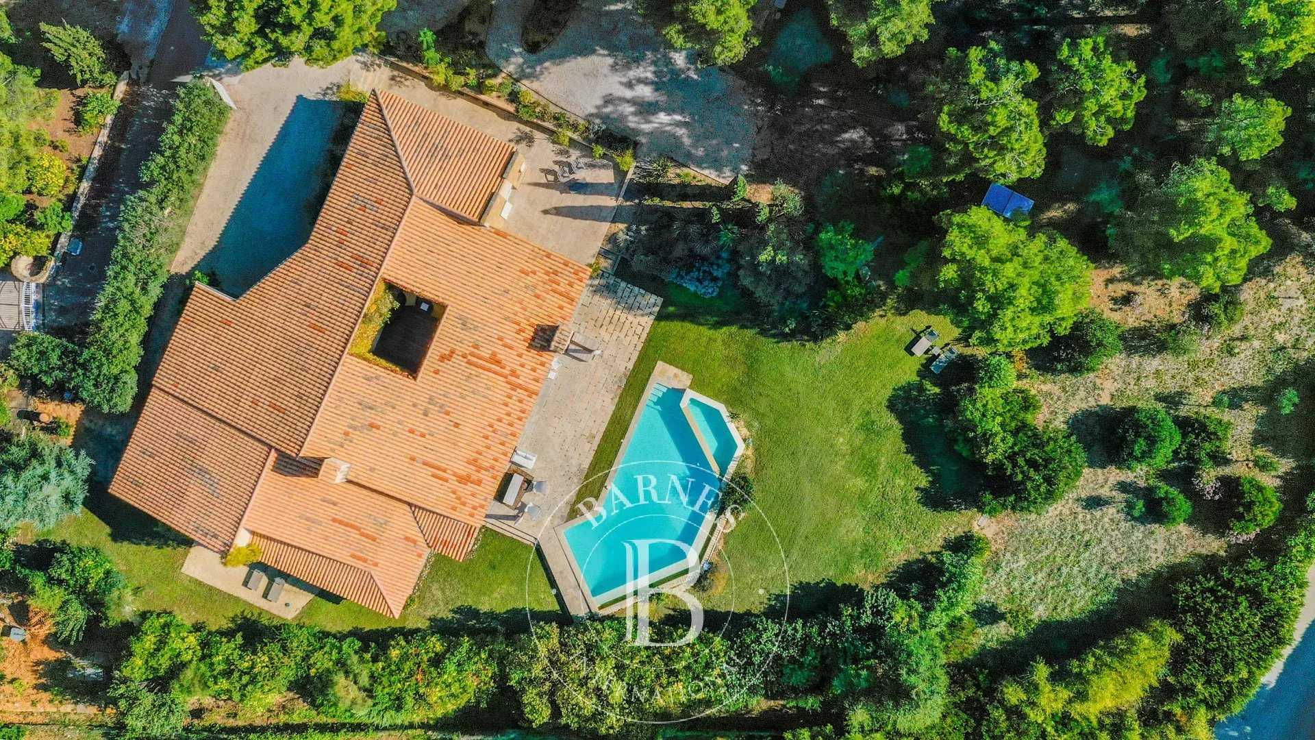 Saint-Cyr-sur-Mer  - House 5 Bedrooms