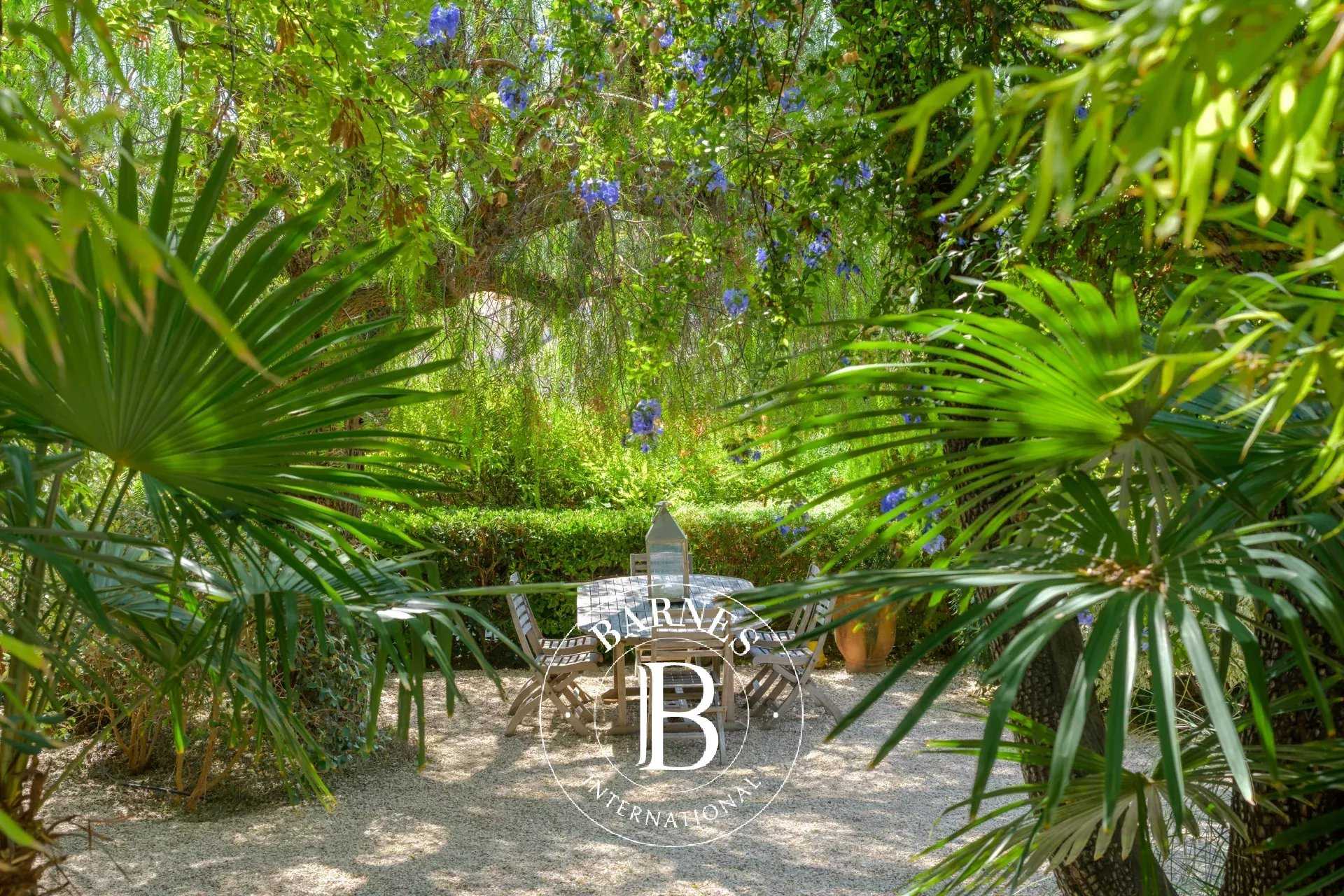 Sanary-sur-Mer  - Villa 4 Bedrooms