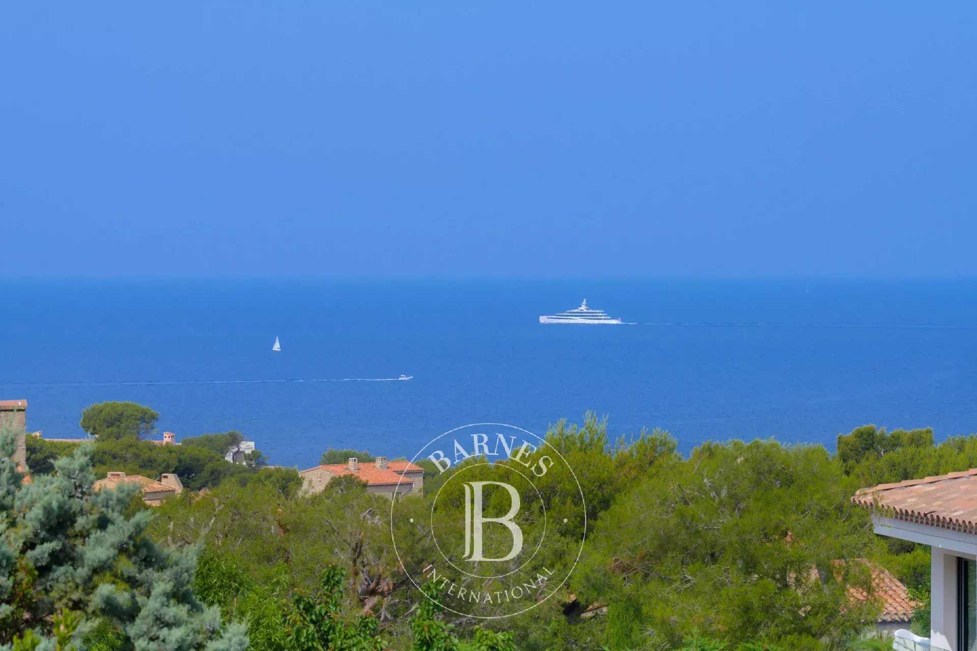 Saint-Cyr-sur-Mer  - Villa 7 Pièces
