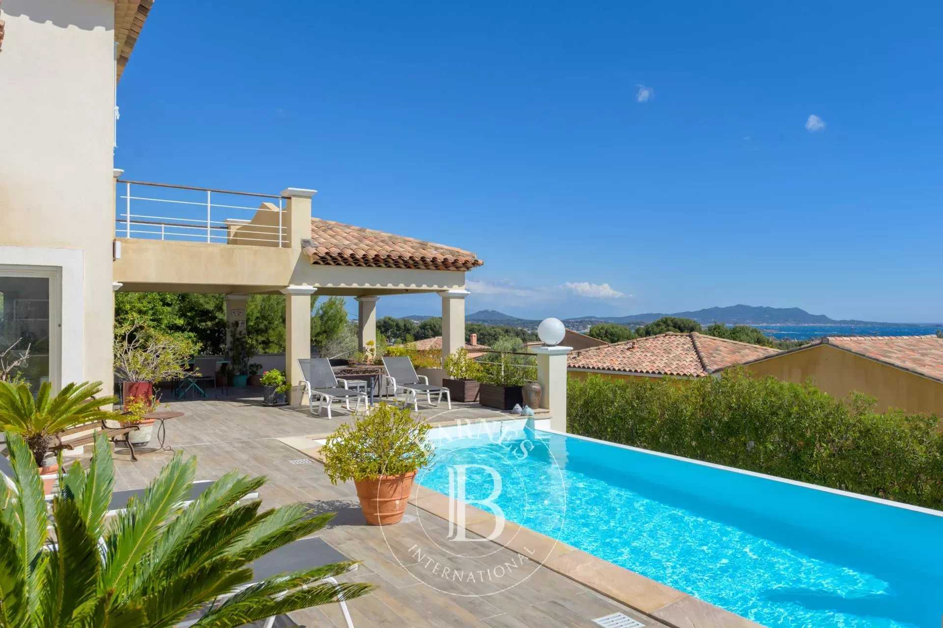 Villa Bandol  -  ref 84610350 (picture 1)