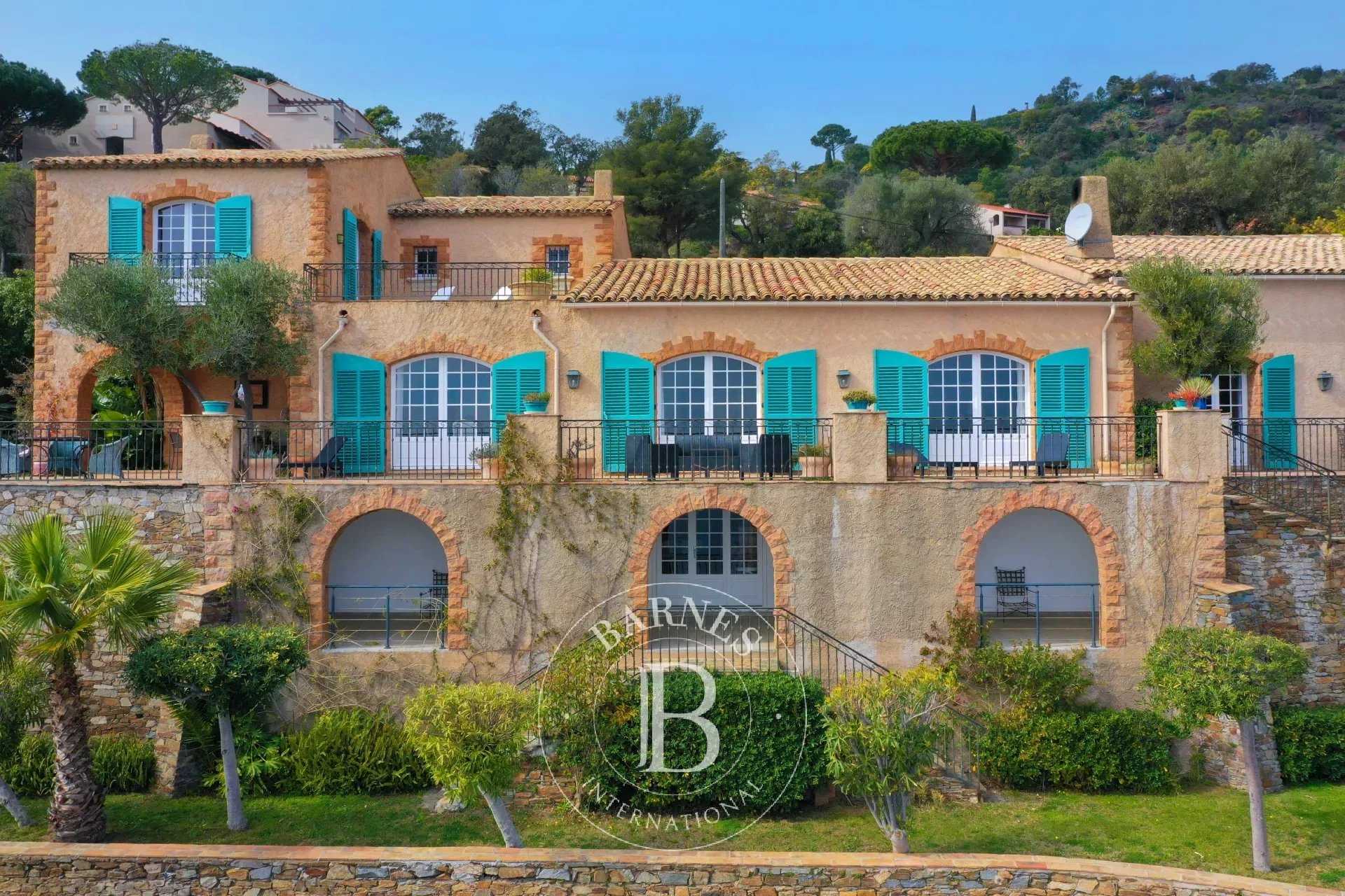 Property Rayol-Canadel-sur-Mer  -  ref 7908583 (picture 2)