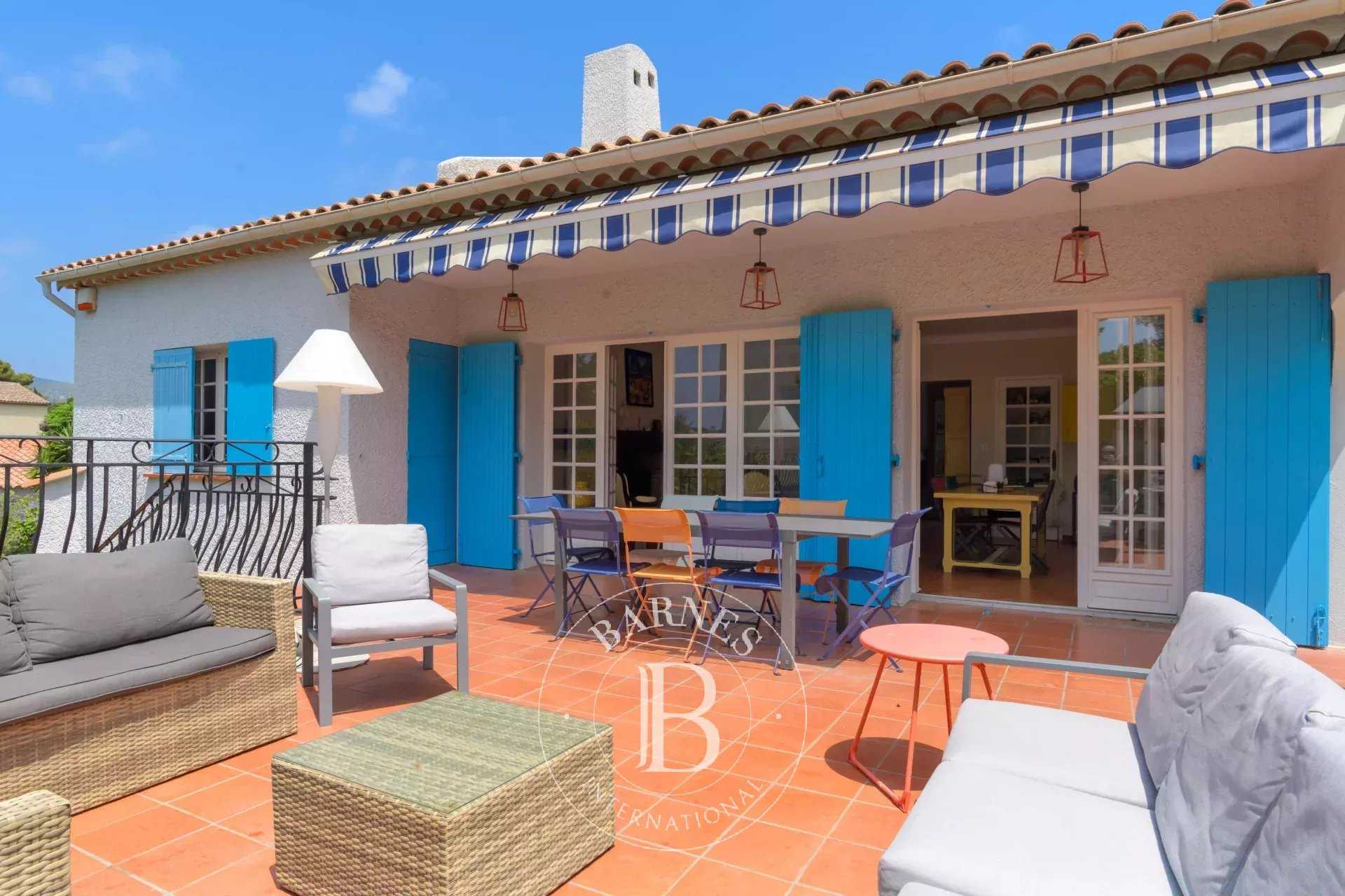 Villa Sanary-sur-Mer  -  ref 86101537 (picture 1)
