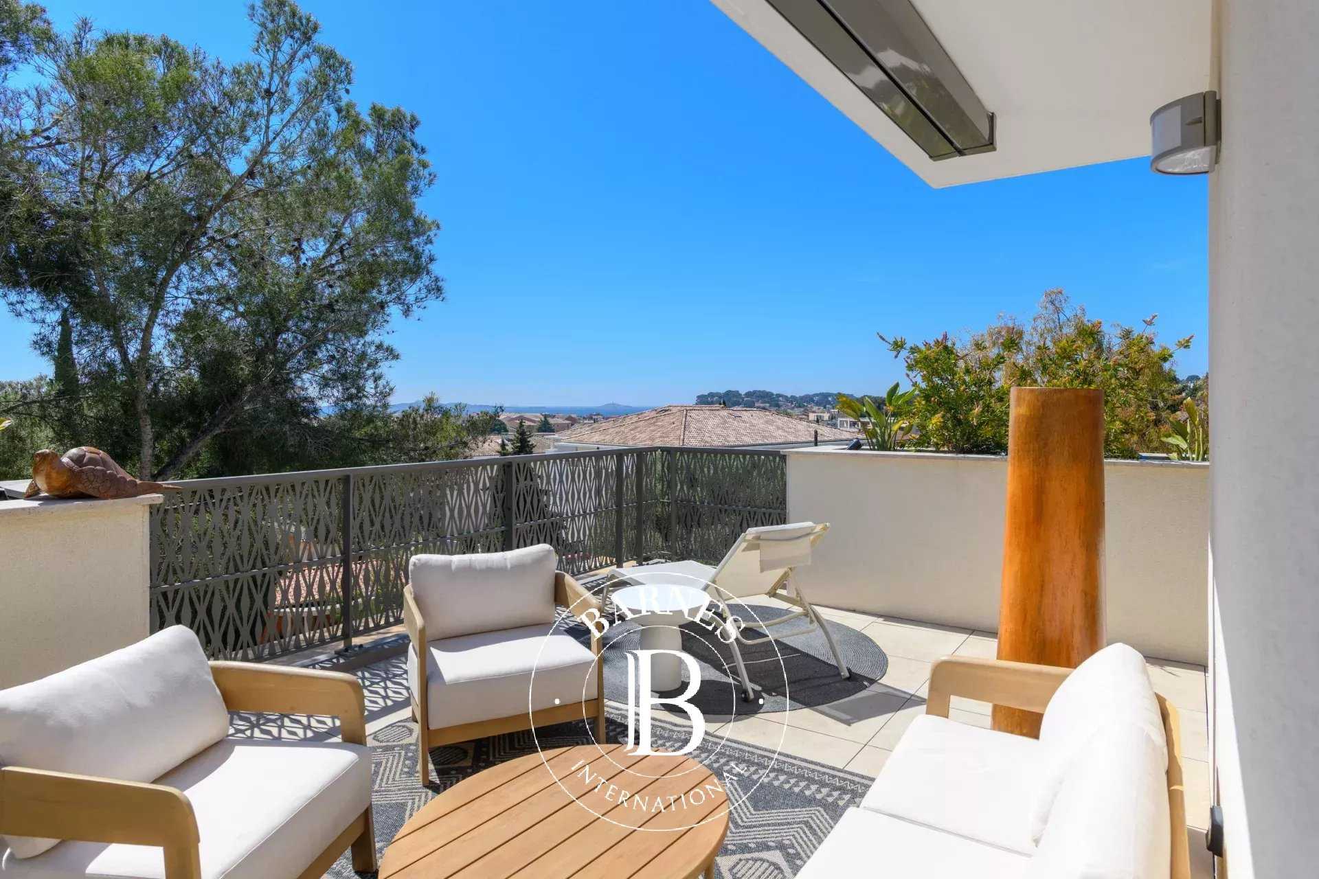 Sanary-sur-Mer  - Appartement 4 Pi&egrave;ces 3 Chambres