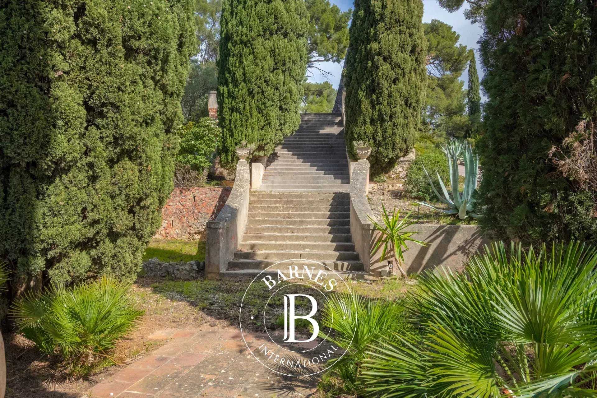 Propriété Toulon  -  ref 82406884 (picture 3)