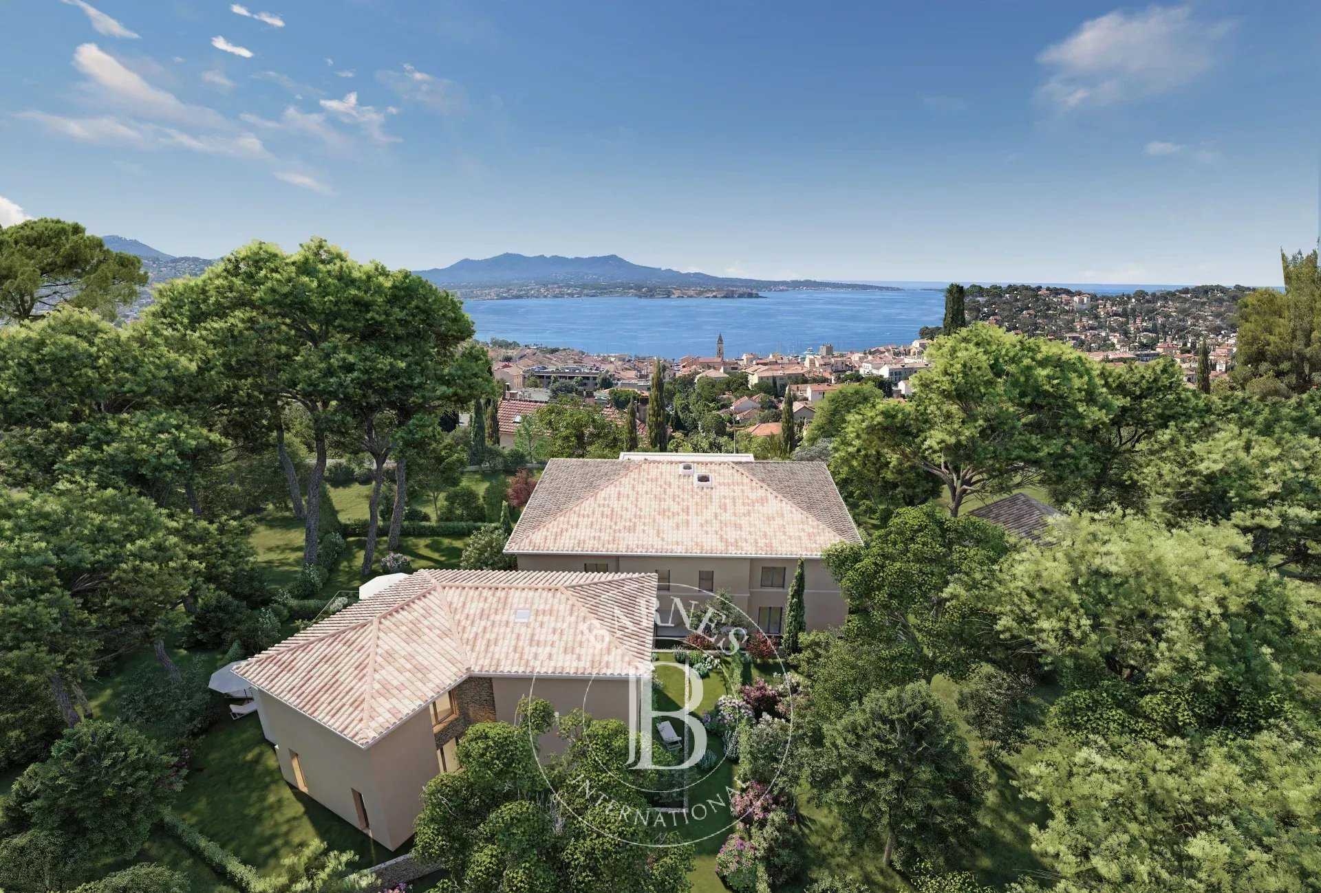 Appartement Sanary-sur-Mer  -  ref 85592263 (picture 1)