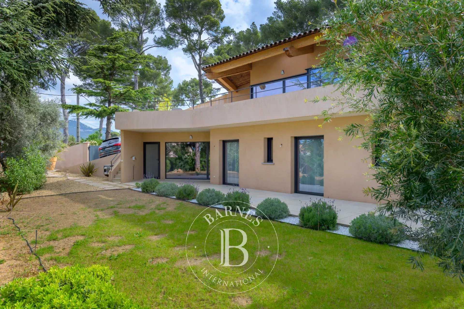 Maison Sanary-sur-Mer  -  ref 84537365 (picture 2)