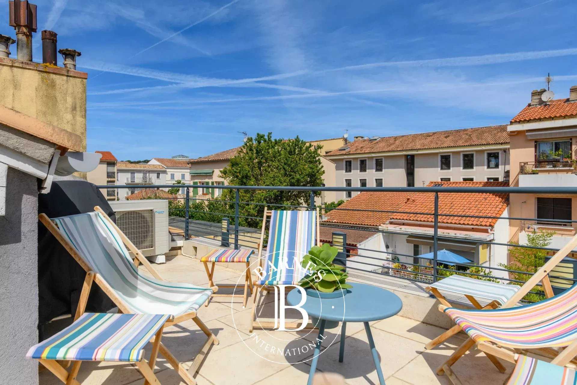 Apartment Sanary-sur-Mer  -  ref 87109439 (picture 1)