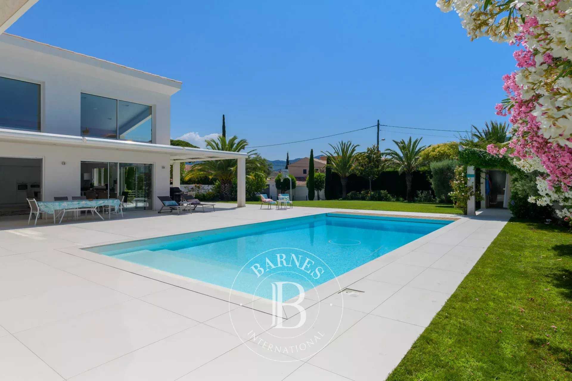 Villa Saint-Cyr-sur-Mer  -  ref 86083750 (picture 3)