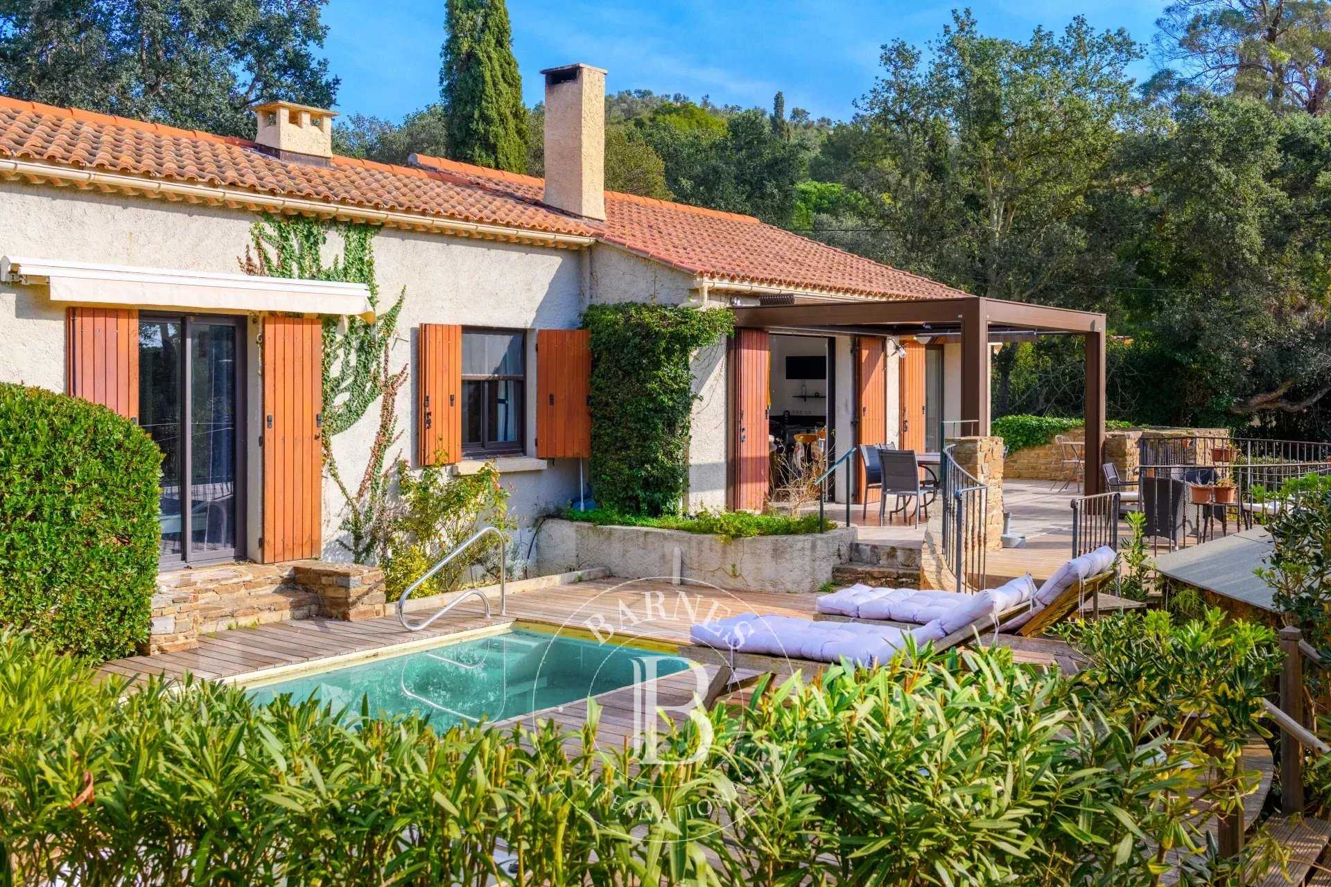 House Bormes-les-Mimosas  -  ref 86594148 (picture 1)