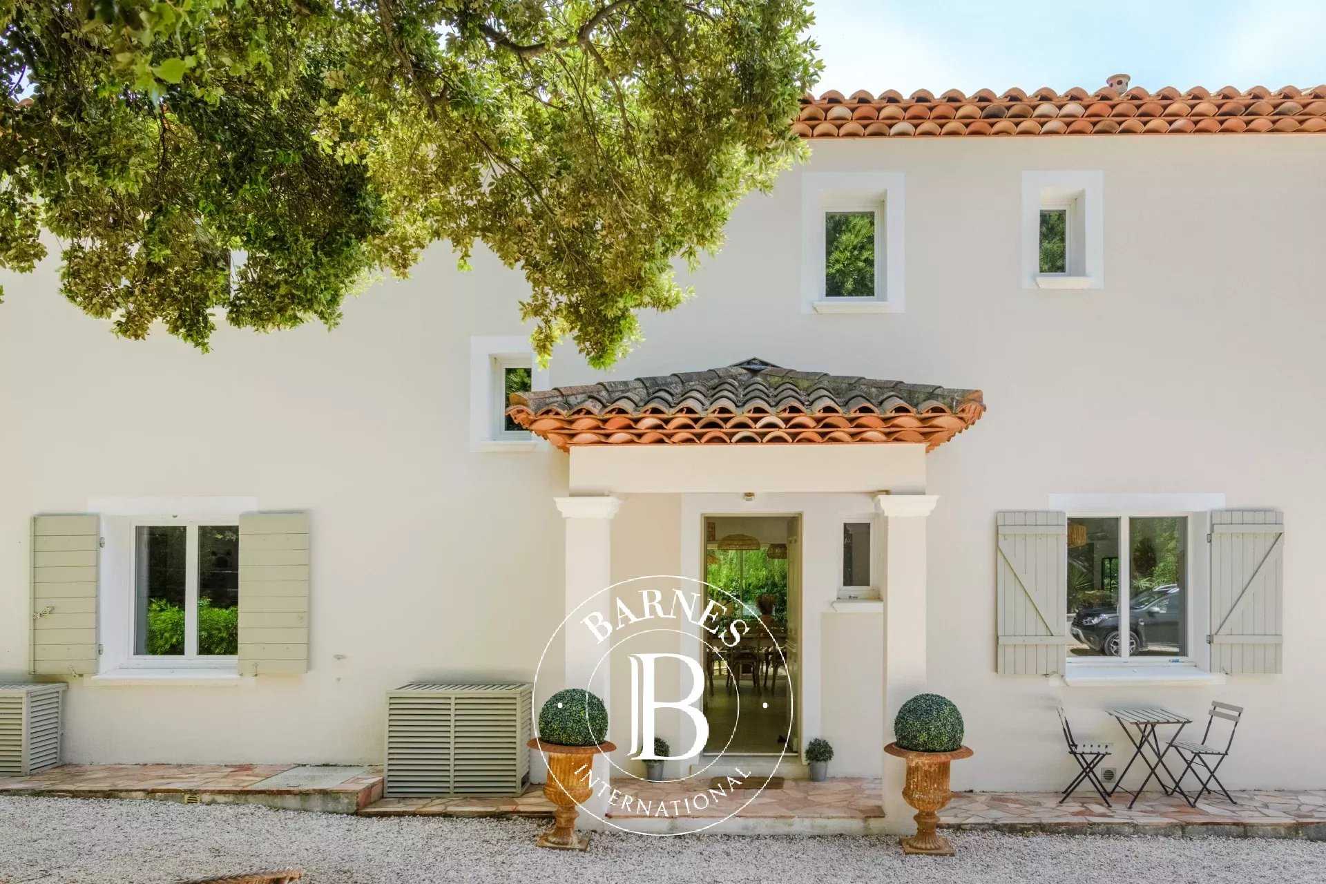 Villa Sanary-sur-Mer  -  ref 87035490 (picture 2)