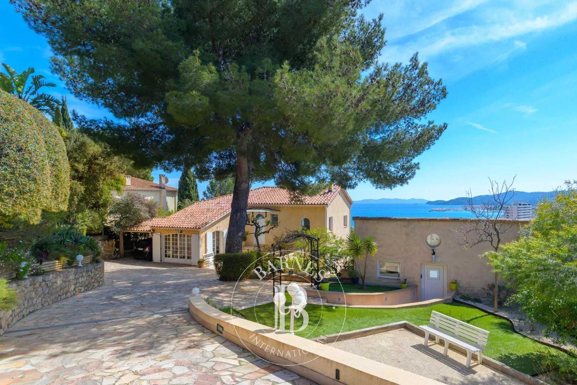 Villa Le Lavandou  -  ref 85838641 (picture 1)