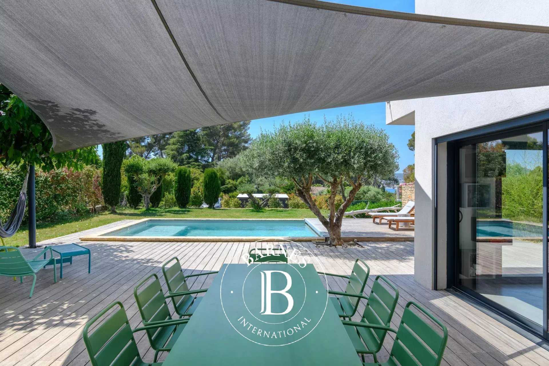 Villa Sanary-sur-Mer  -  ref 87072234 (picture 2)