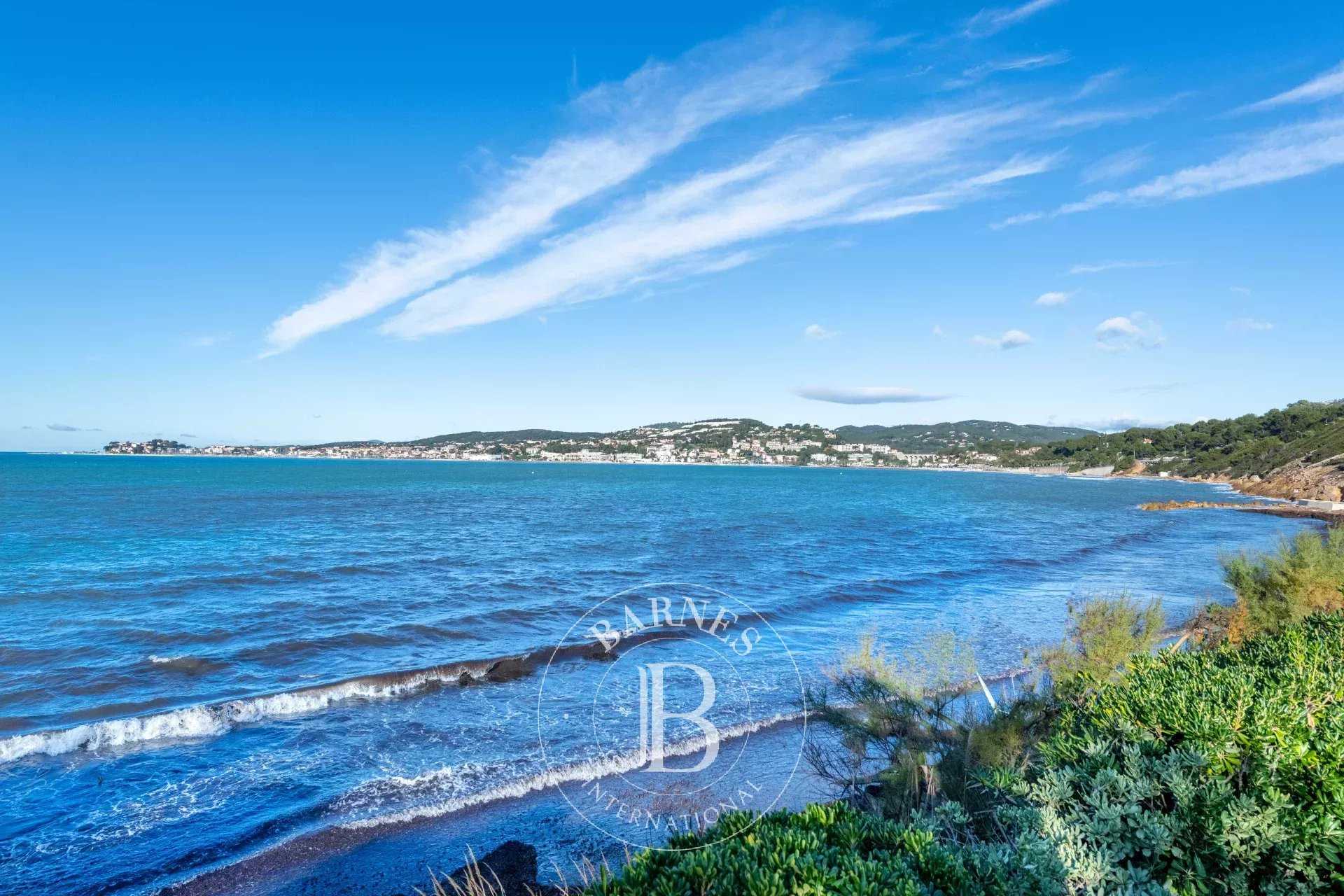 Appartement Sanary-sur-Mer  -  ref 85948357 (picture 1)