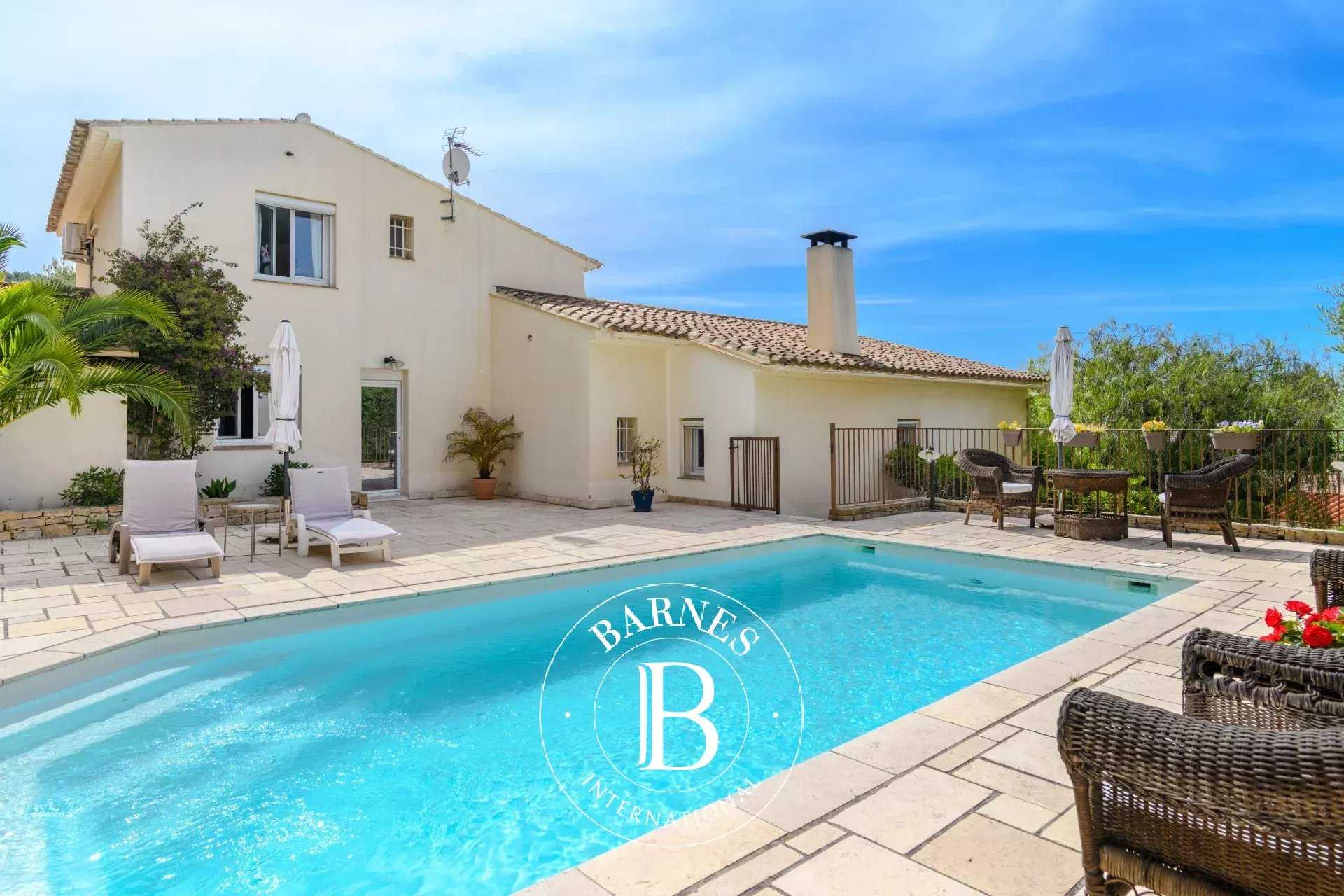 House Sanary-sur-Mer  -  ref 87039275 (picture 1)