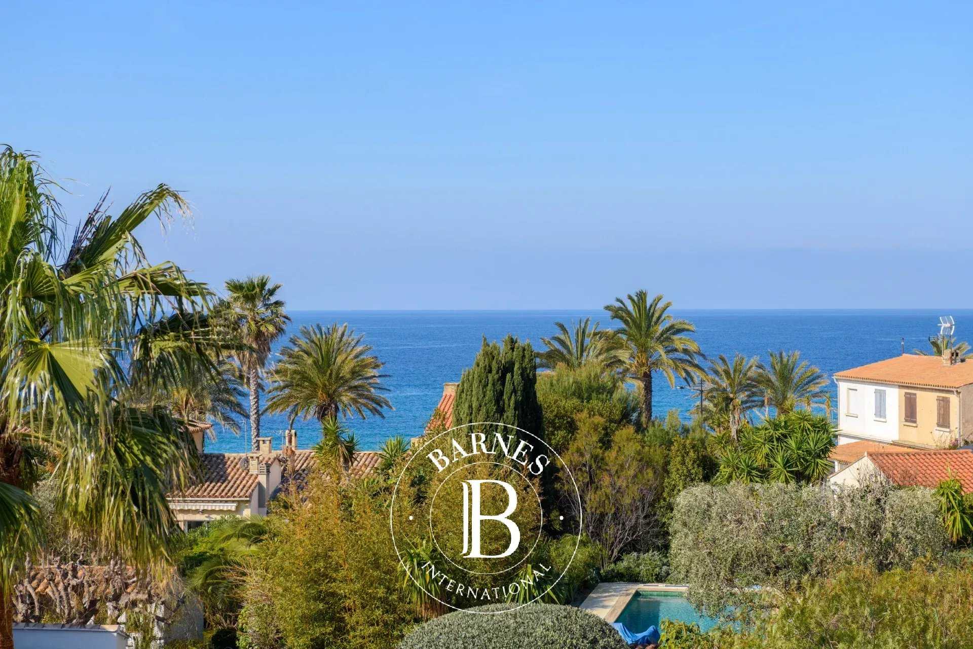 Apartment Sanary-sur-Mer  -  ref 86868559 (picture 1)