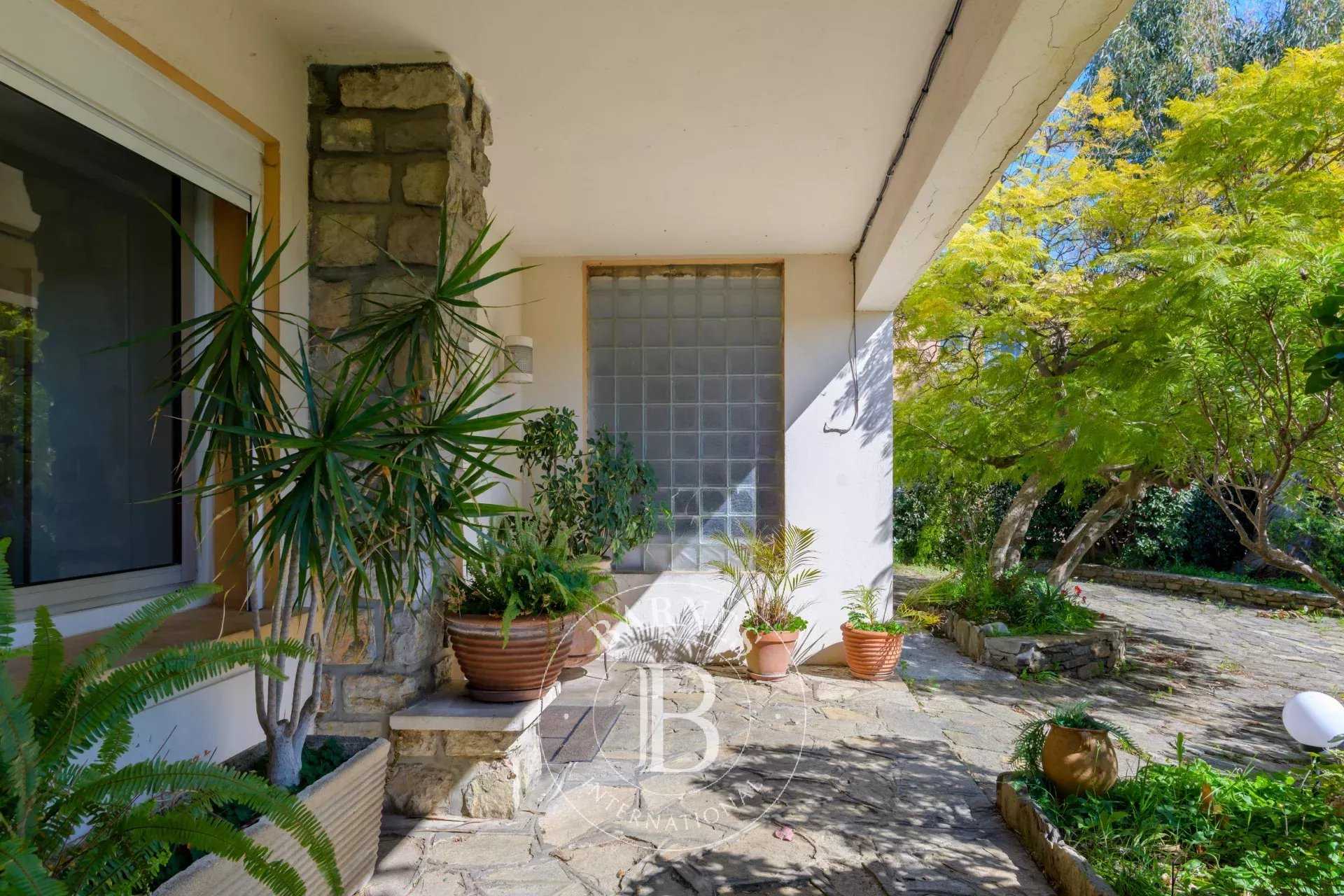 Maison de village Le Lavandou  -  ref 85734123 (picture 1)