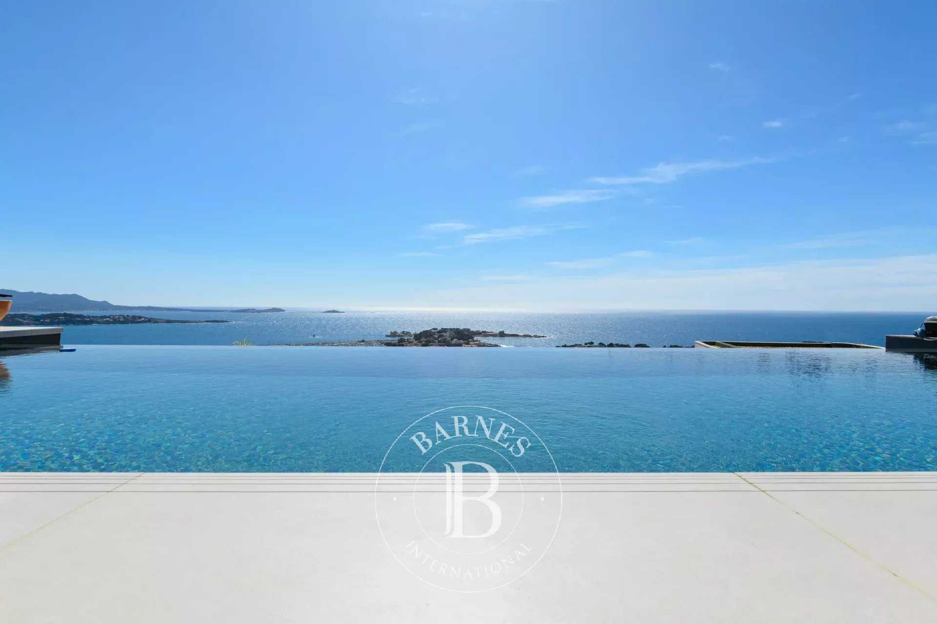 Bandol  - Villa 5 Pi&egrave;ces 4 Chambres