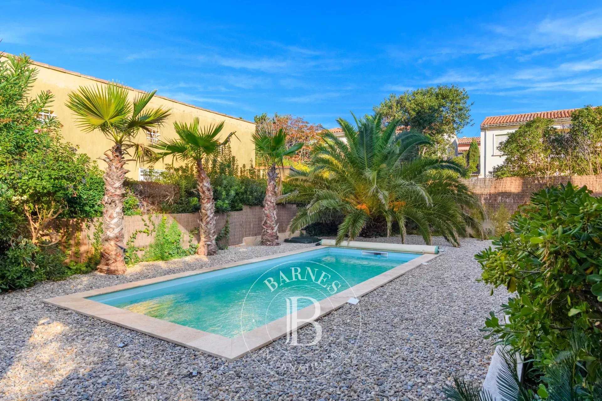 Villa Sanary-sur-Mer  -  ref 86292716 (picture 2)